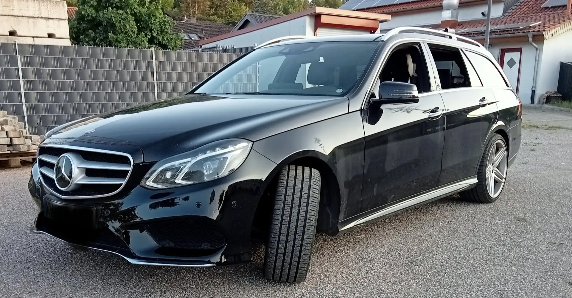 Mercedes-Benz E 500 T AMG Pano. Standhz. Avantgarde AHK Distronic Negru - 1