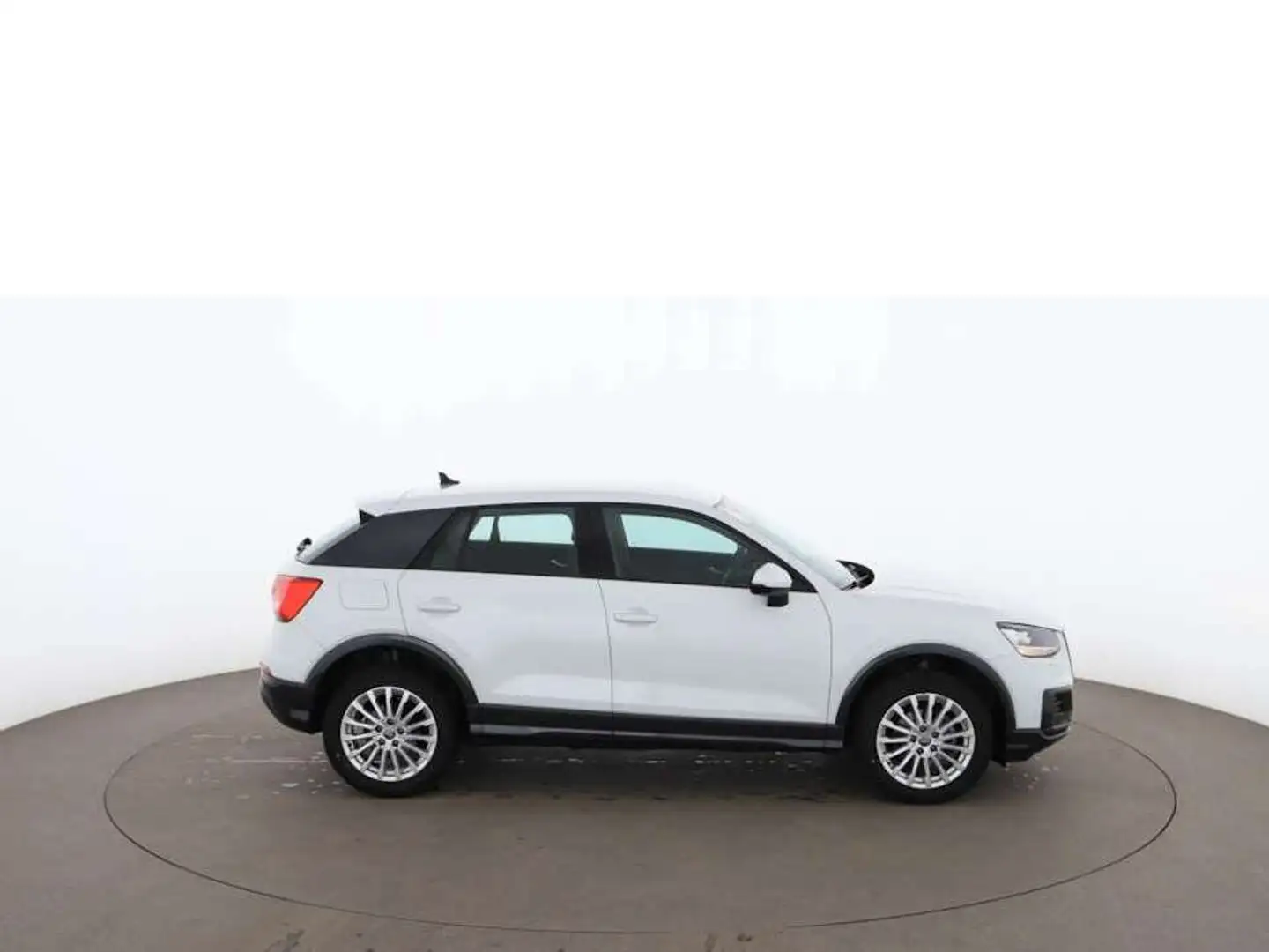 Audi Q2 30 TFSI design Aut NAVI TEMPOMAT PARKHILFE Blanc - 2