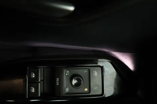 Volkswagen Id.3 view 7