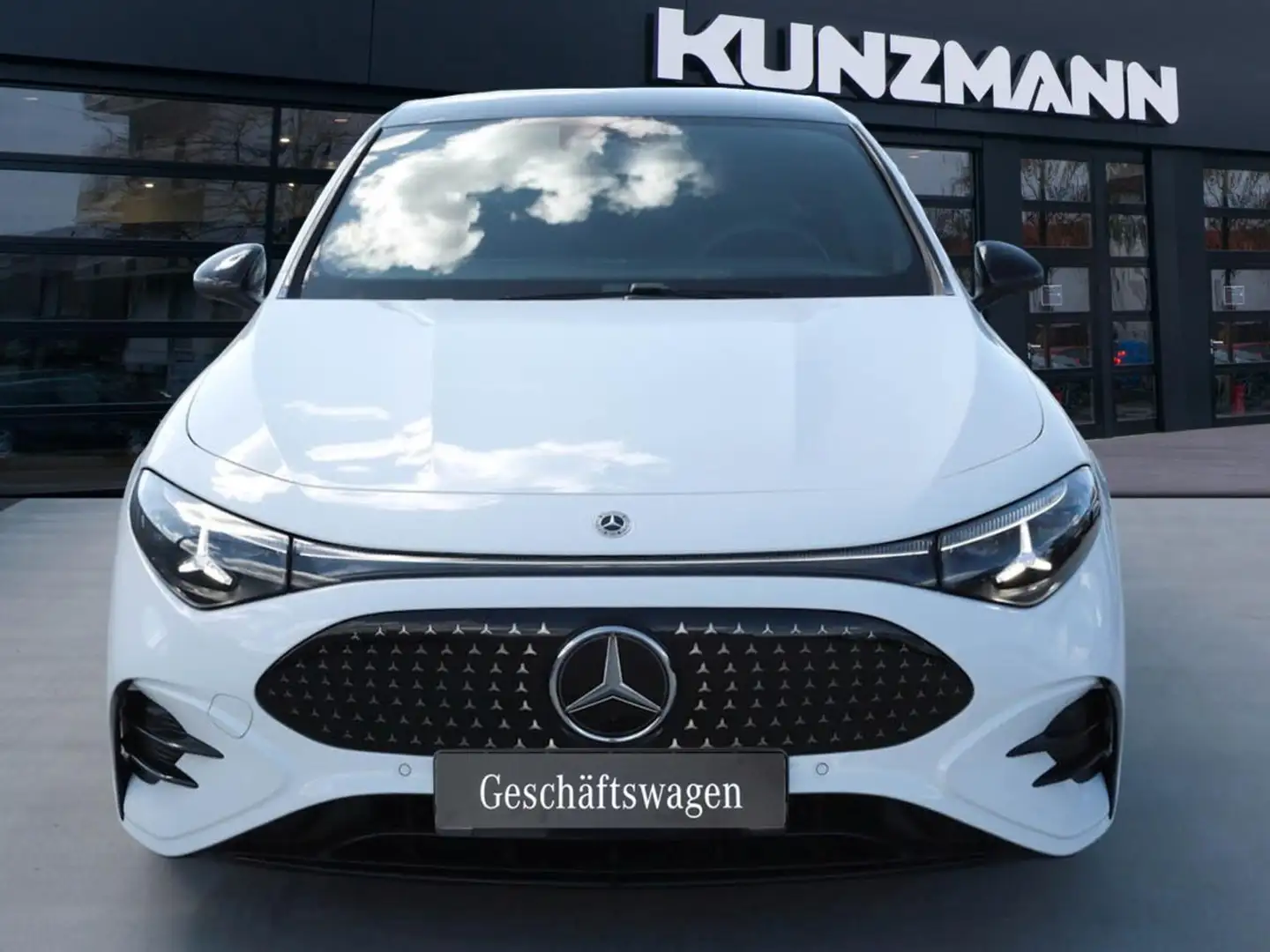 Mercedes-Benz CLA 250 + mit EQ Technologie AMG Night Panorama Blanc - 2