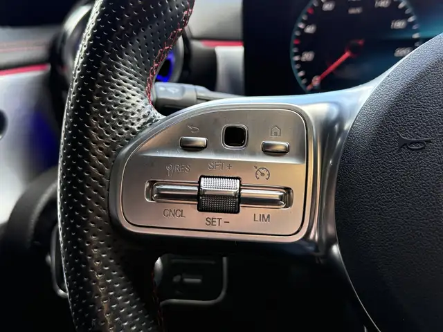 Mercedes-Benz Cla view 20