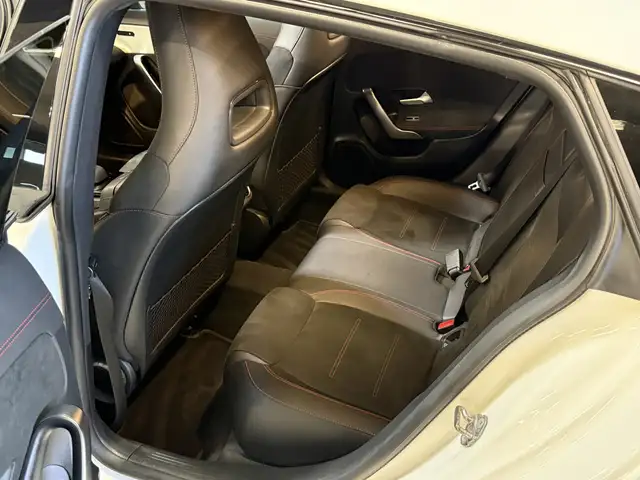 Mercedes-Benz Cla view 9