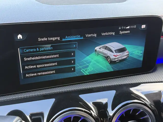 Mercedes-Benz Cla view 29