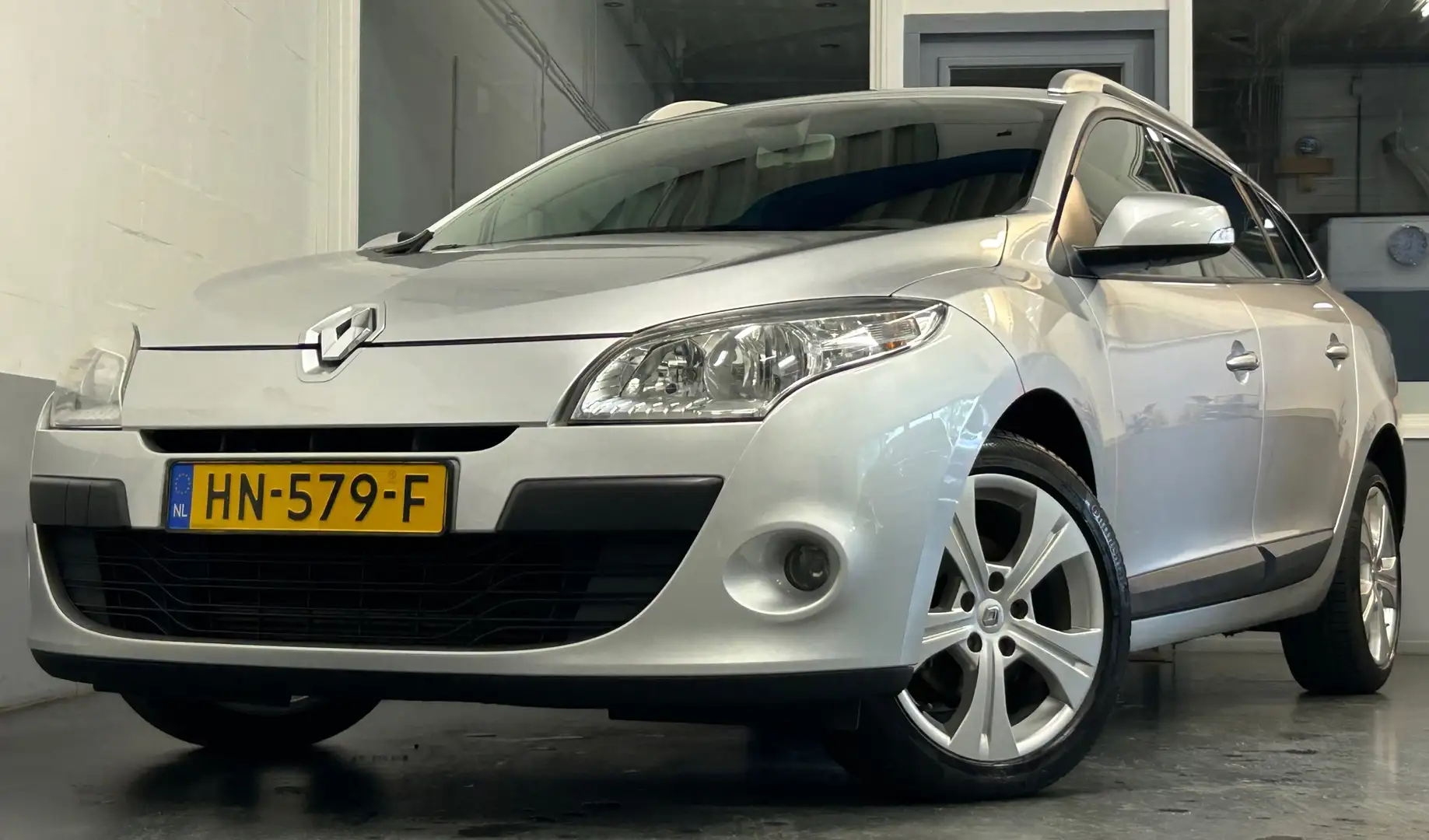 Renault Megane Estate 1.5 dCi Dynamique|APK12-25|140DKM!|Automaat Szürke - 1