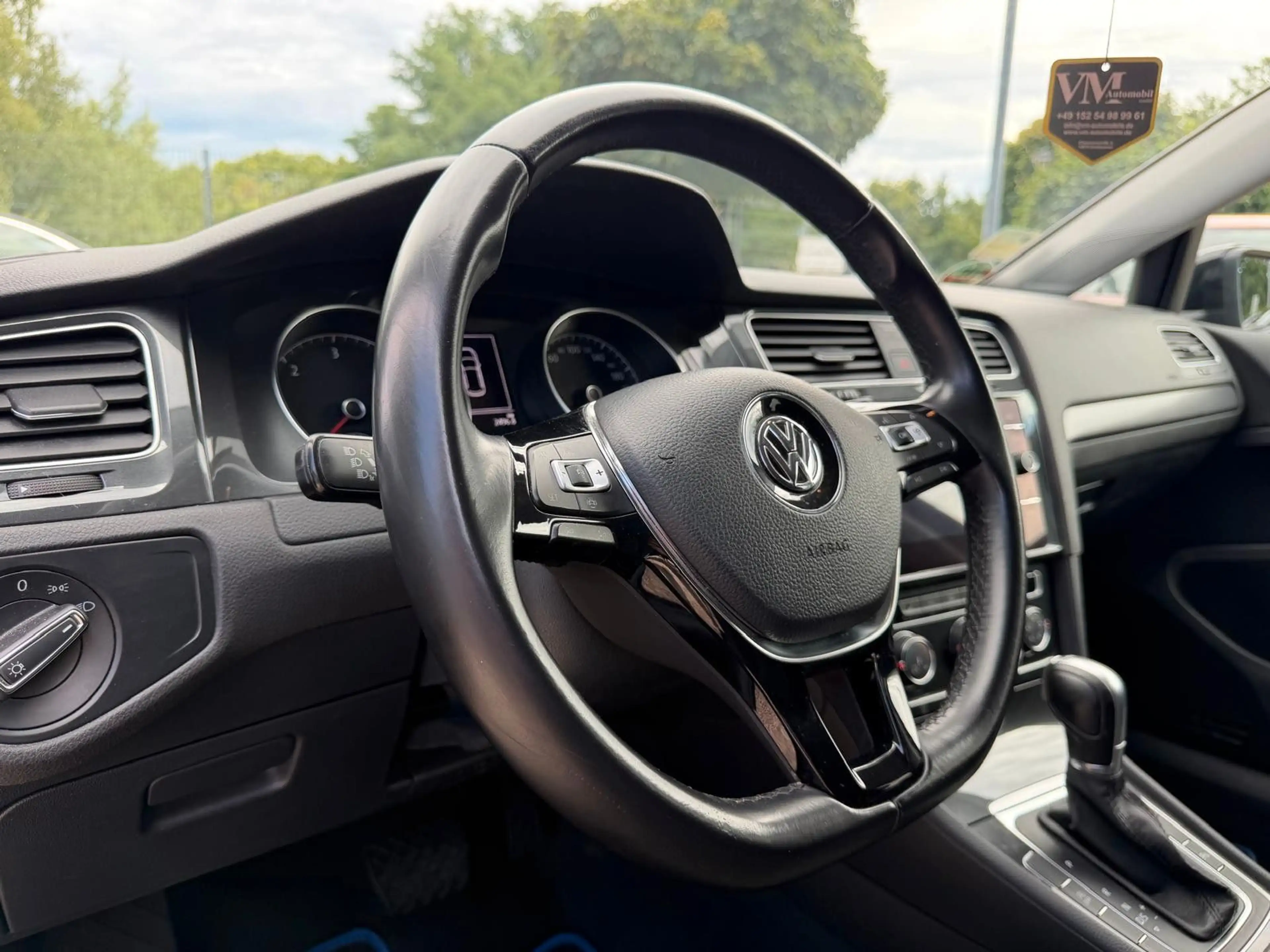Volkswagen Golf VII Lim. Automatik ACC*Navi*SitzHz. — photo 8