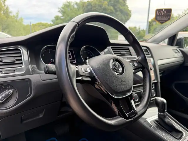 Volkswagen Golf view 8
