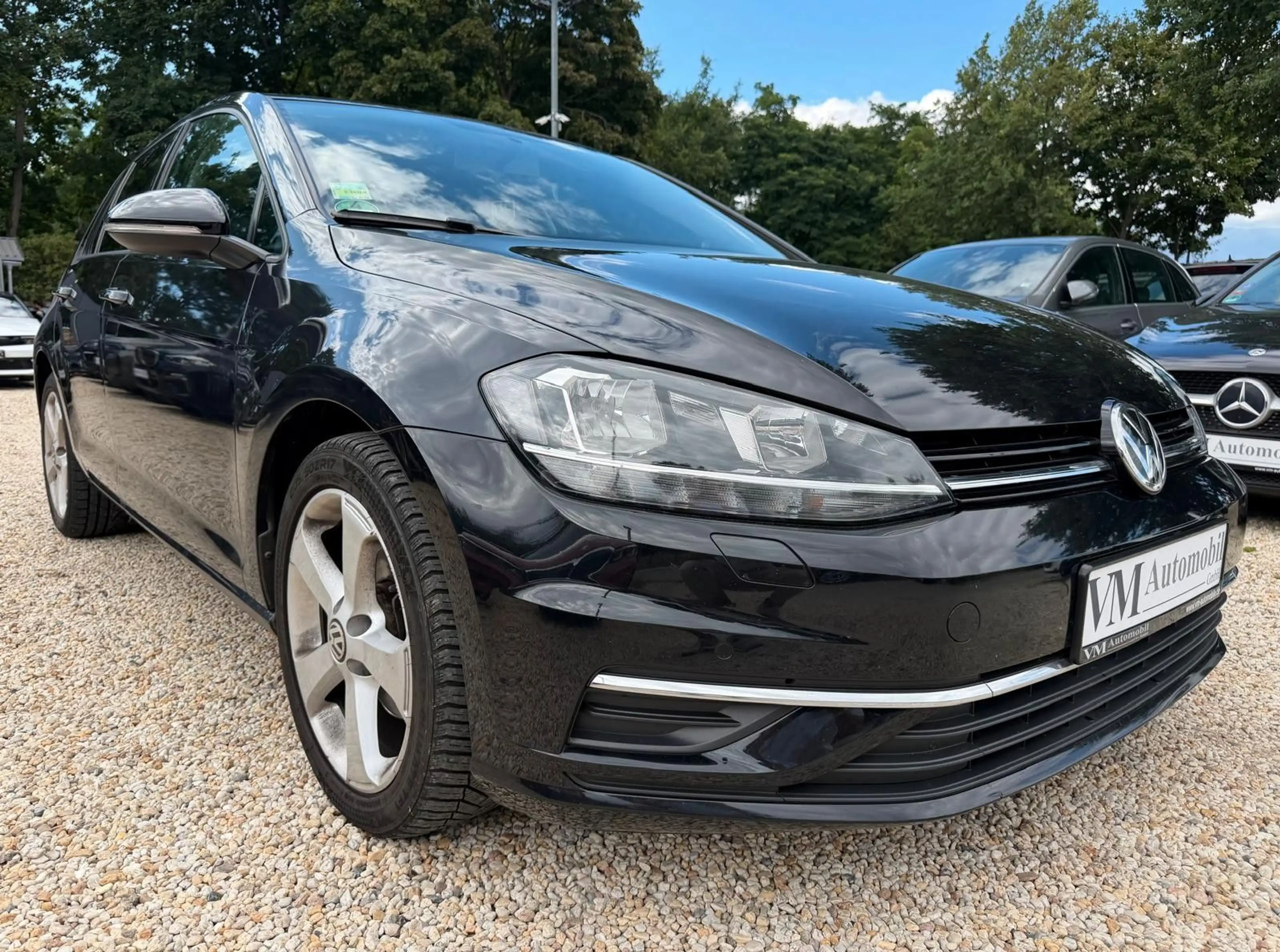 Volkswagen Golf VII Lim. Automatik ACC*Navi*SitzHz. — photo 3