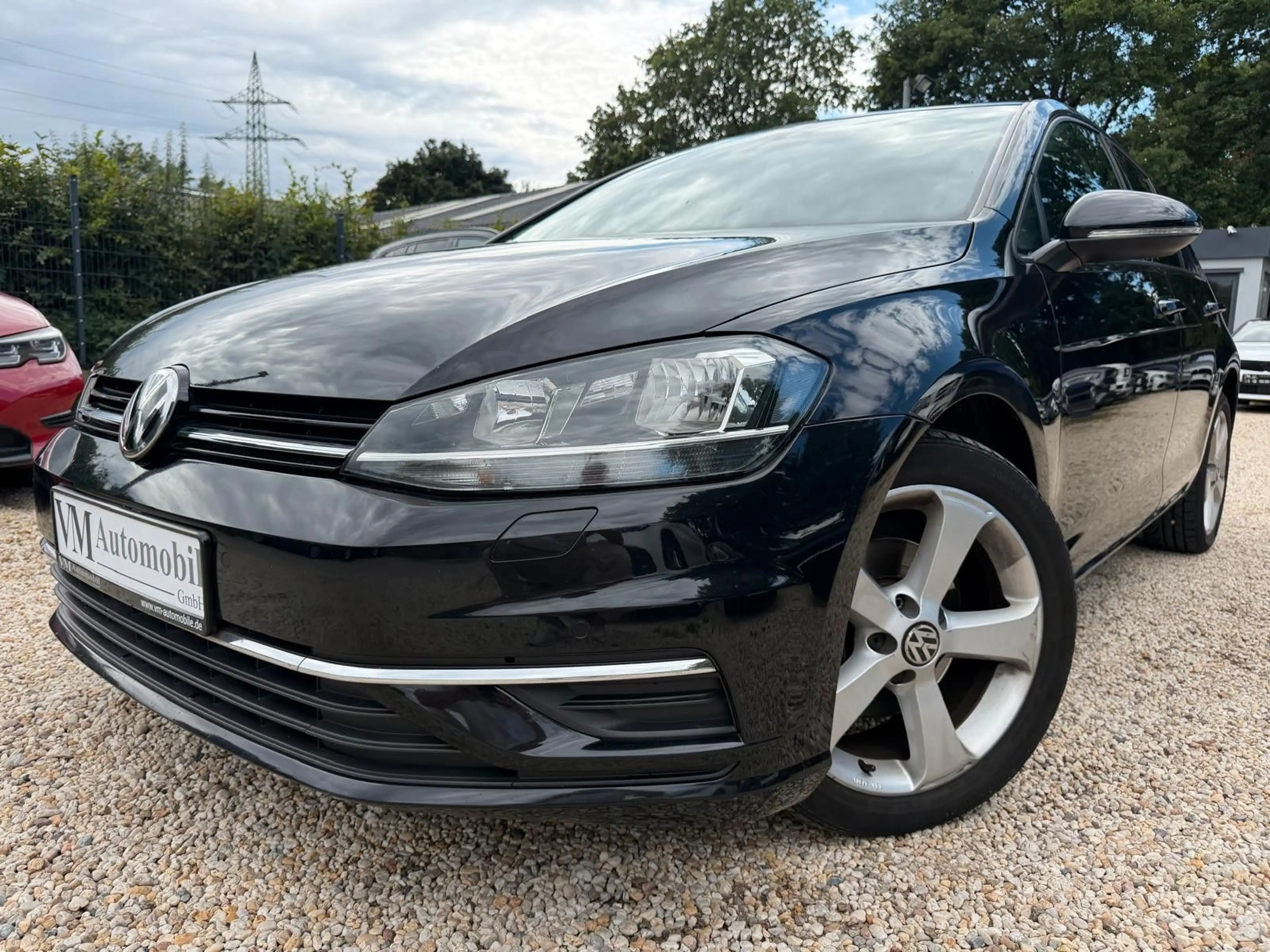 Volkswagen Golf VII Lim. Automatik ACC*Navi*SitzHz.