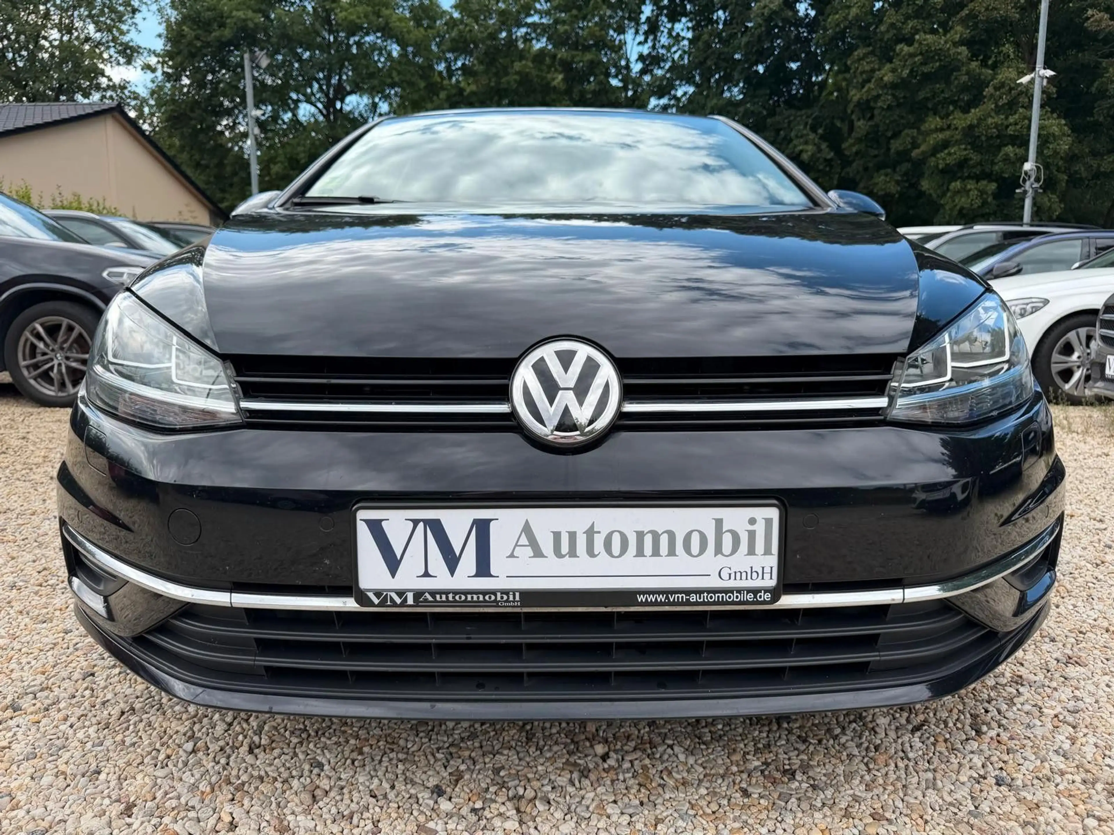 Volkswagen Golf VII Lim. Automatik ACC*Navi*SitzHz. — photo 2