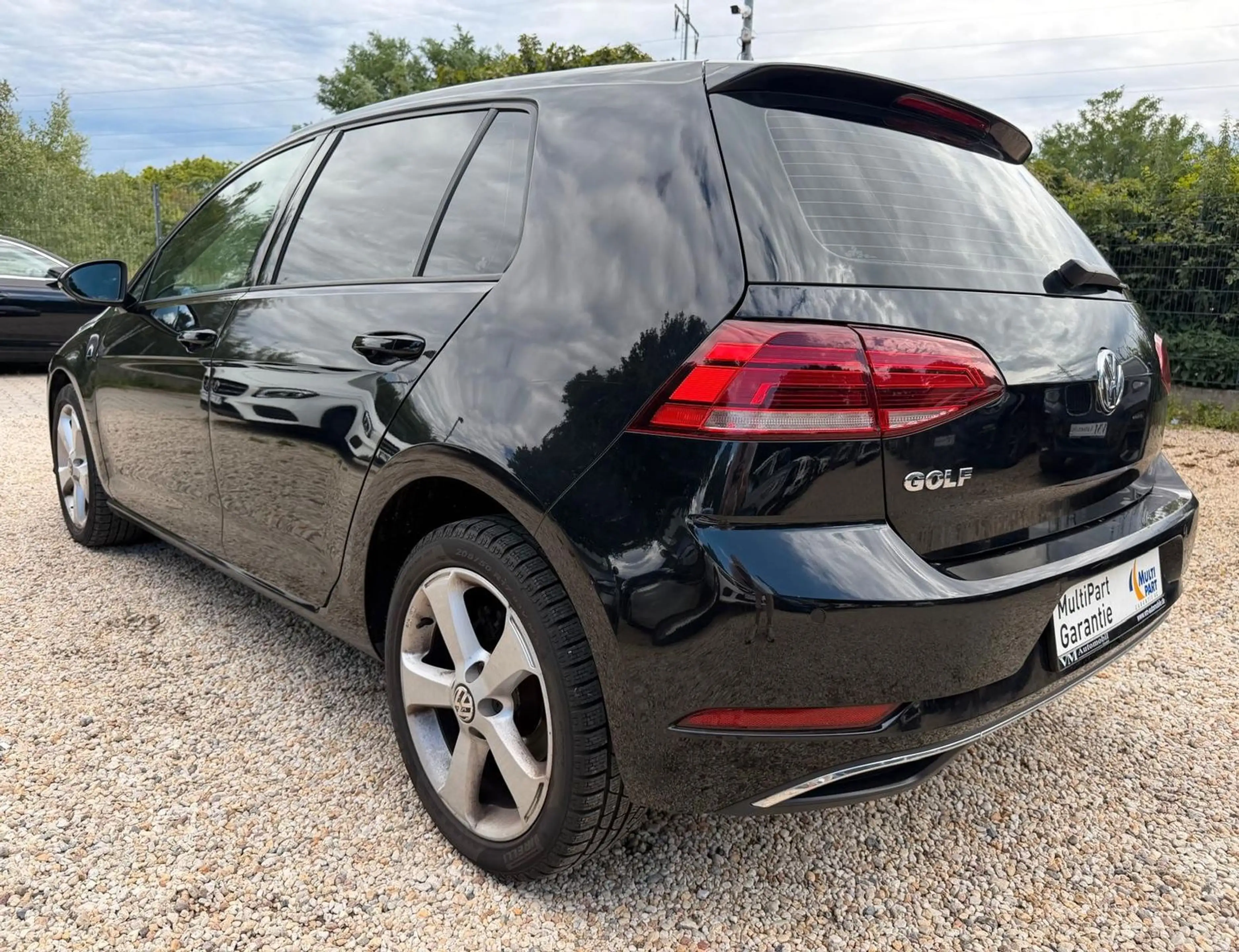 Volkswagen Golf VII Lim. Automatik ACC*Navi*SitzHz. — photo 6
