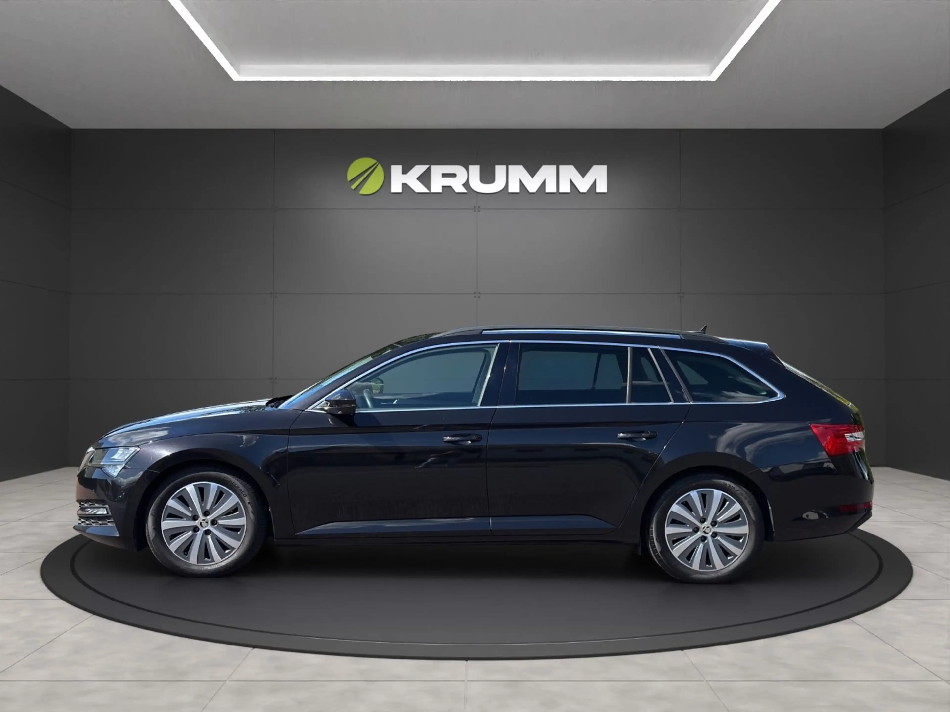 Skoda Superb Kombi Leder LED Navi Keyless Canton Navi — photo 3