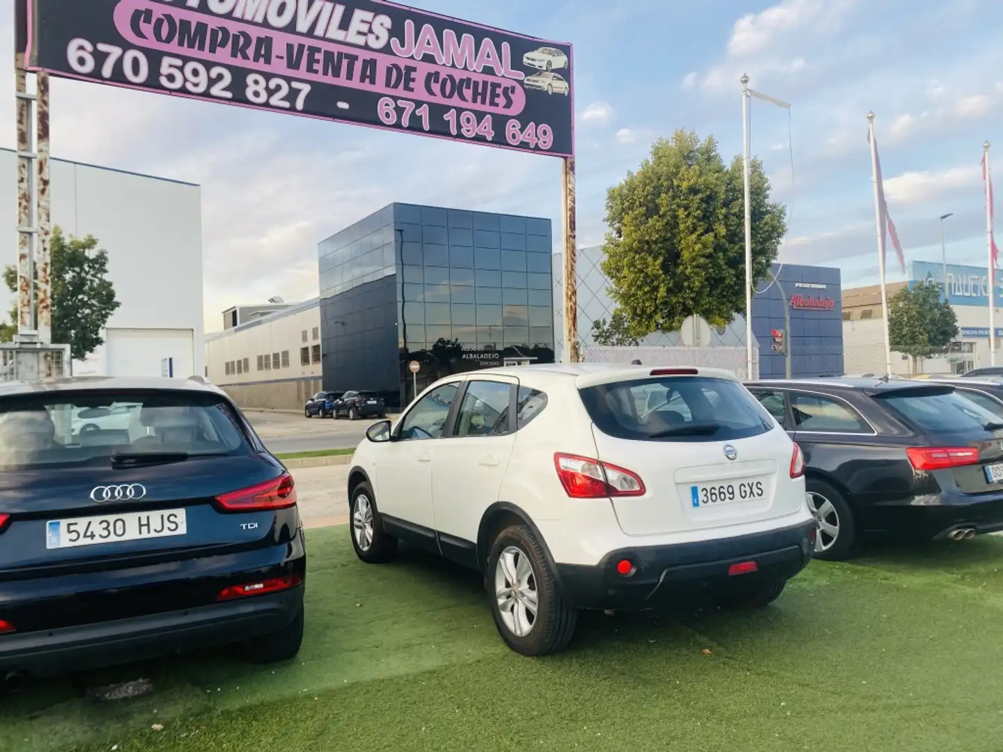 Nissan Qashqai Familiar Manual de 5 Puertas Bianco - 2