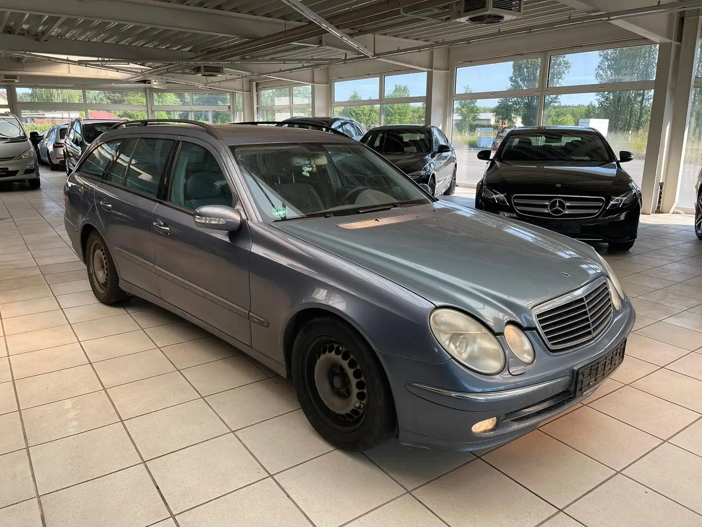 Mercedes-Benz E 200 E 200 T Kompressor - 2
