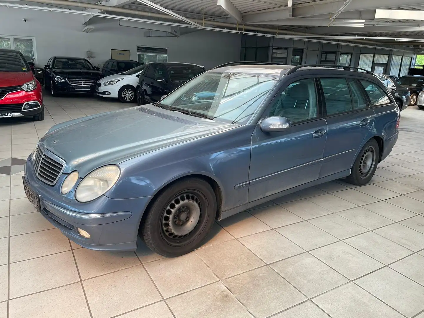 Mercedes-Benz E 200 E 200 T Kompressor - 1