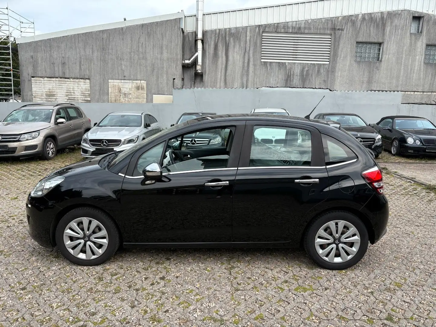 Citroen C3 Selection KLIMA 8xBEREIFT Schwarz - 2