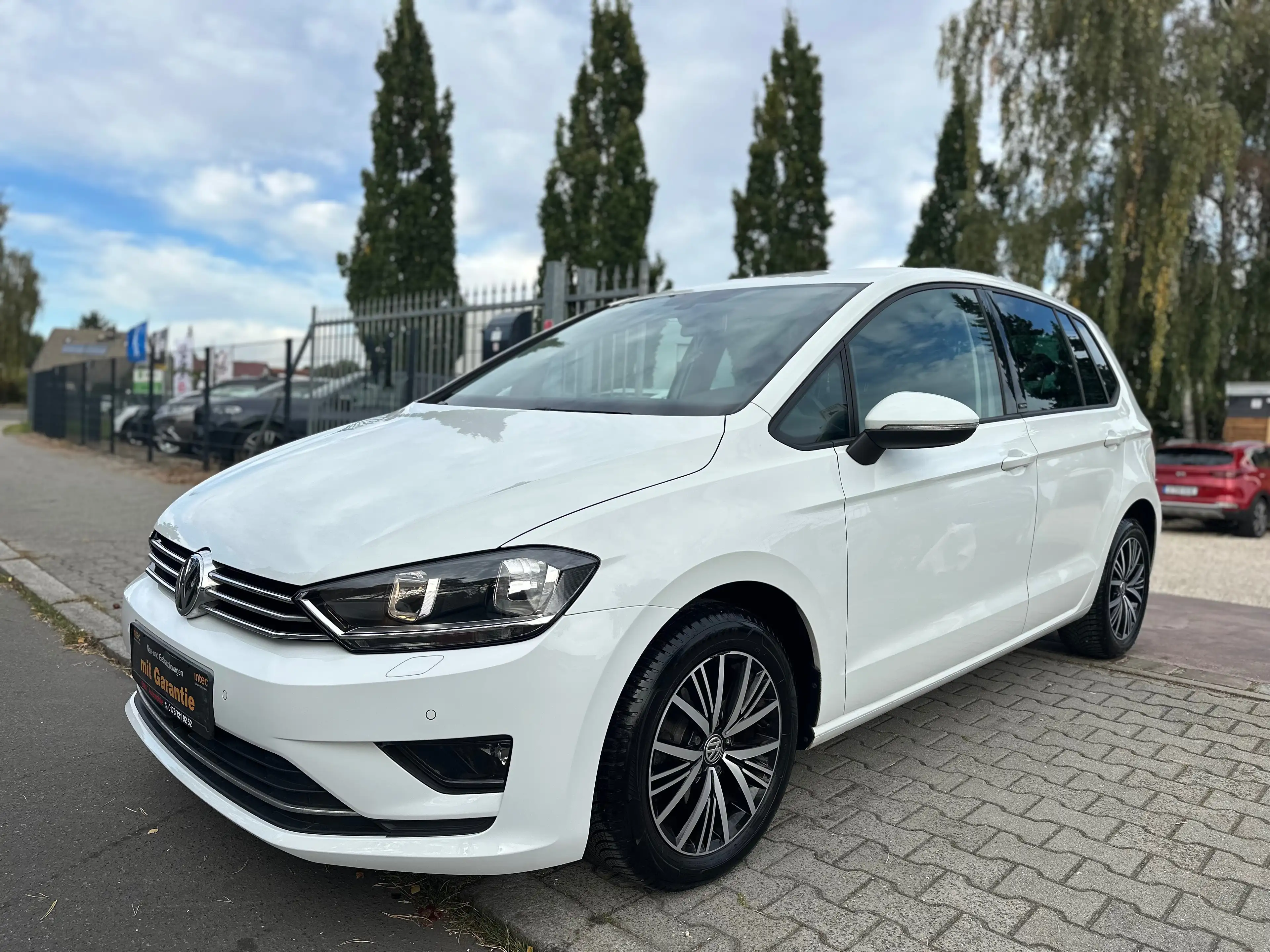 Volkswagen Golf Sportsvan Allstar,AUTOMATIK,50.000 KM,NAVI,1.BESITZ,ACC,SITZHEIZUNG !!