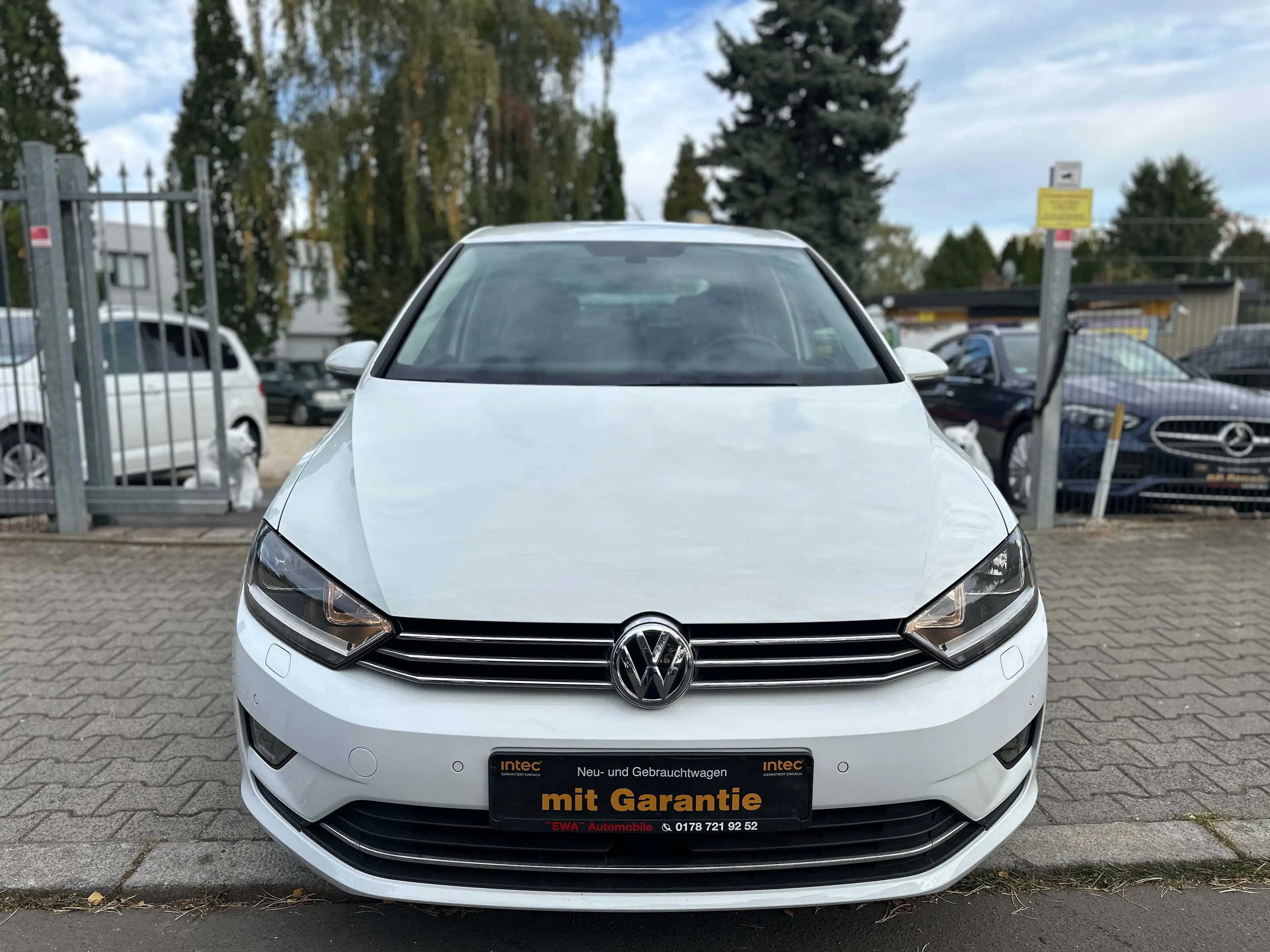 Volkswagen Golf Sportsvan Allstar,AUTOMATIK,50.000 KM,NAVI,1.BESITZ,ACC,SITZHEIZUNG !! — photo 2