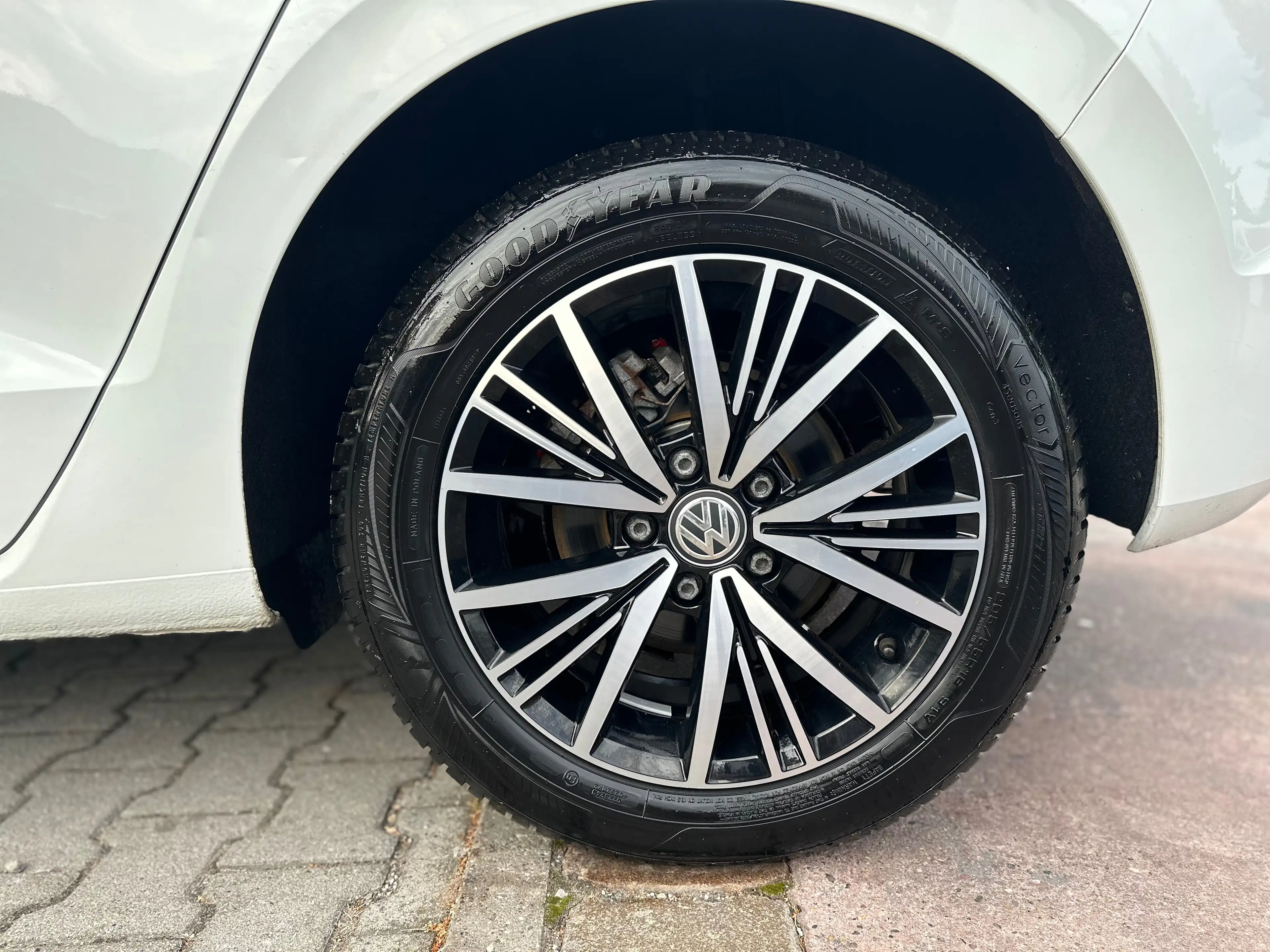 Volkswagen Golf Sportsvan Allstar,AUTOMATIK,50.000 KM,NAVI,1.BESITZ,ACC,SITZHEIZUNG !! — photo 10