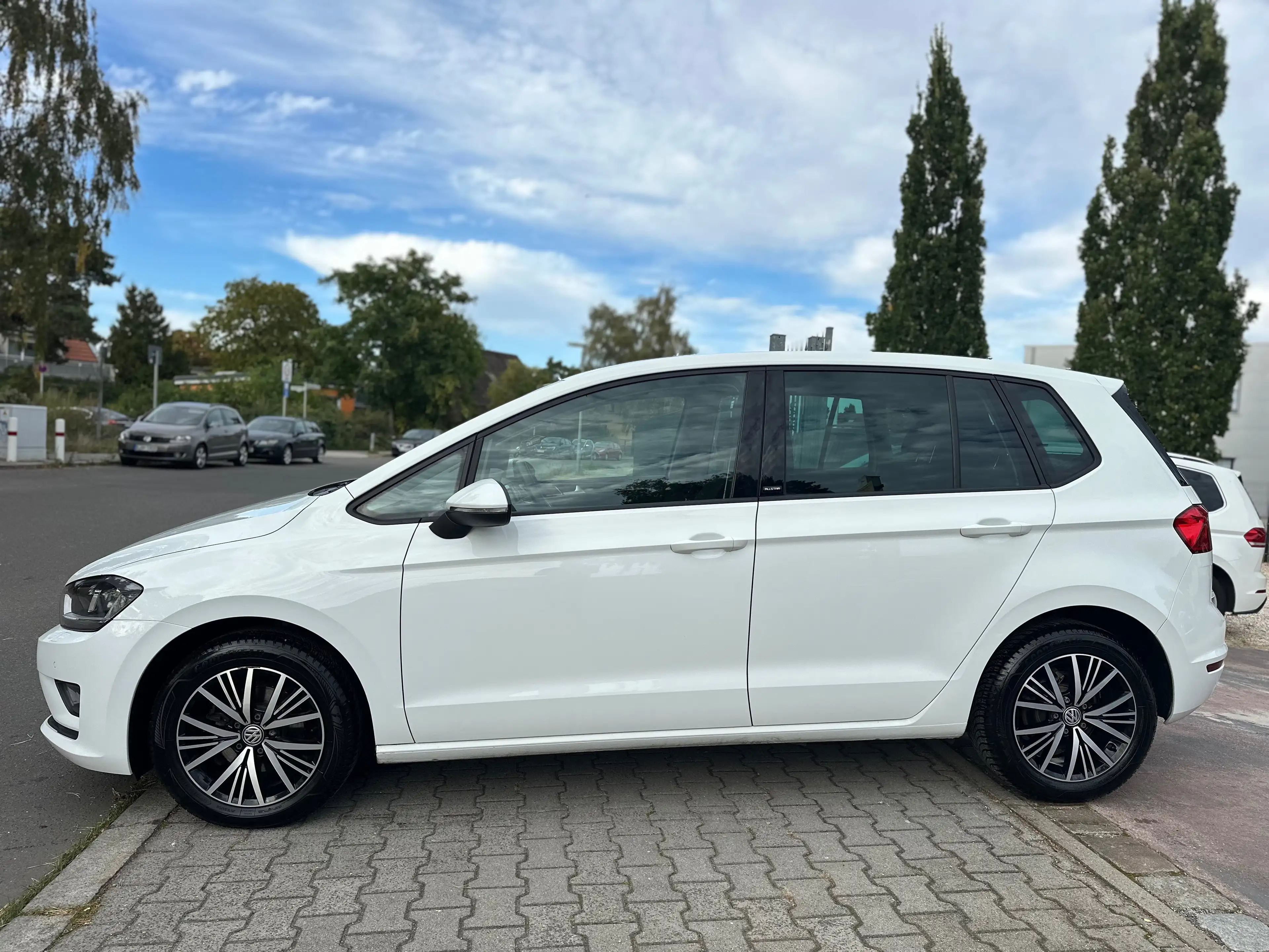 Volkswagen Golf Sportsvan Allstar,AUTOMATIK,50.000 KM,NAVI,1.BESITZ,ACC,SITZHEIZUNG !! — photo 8