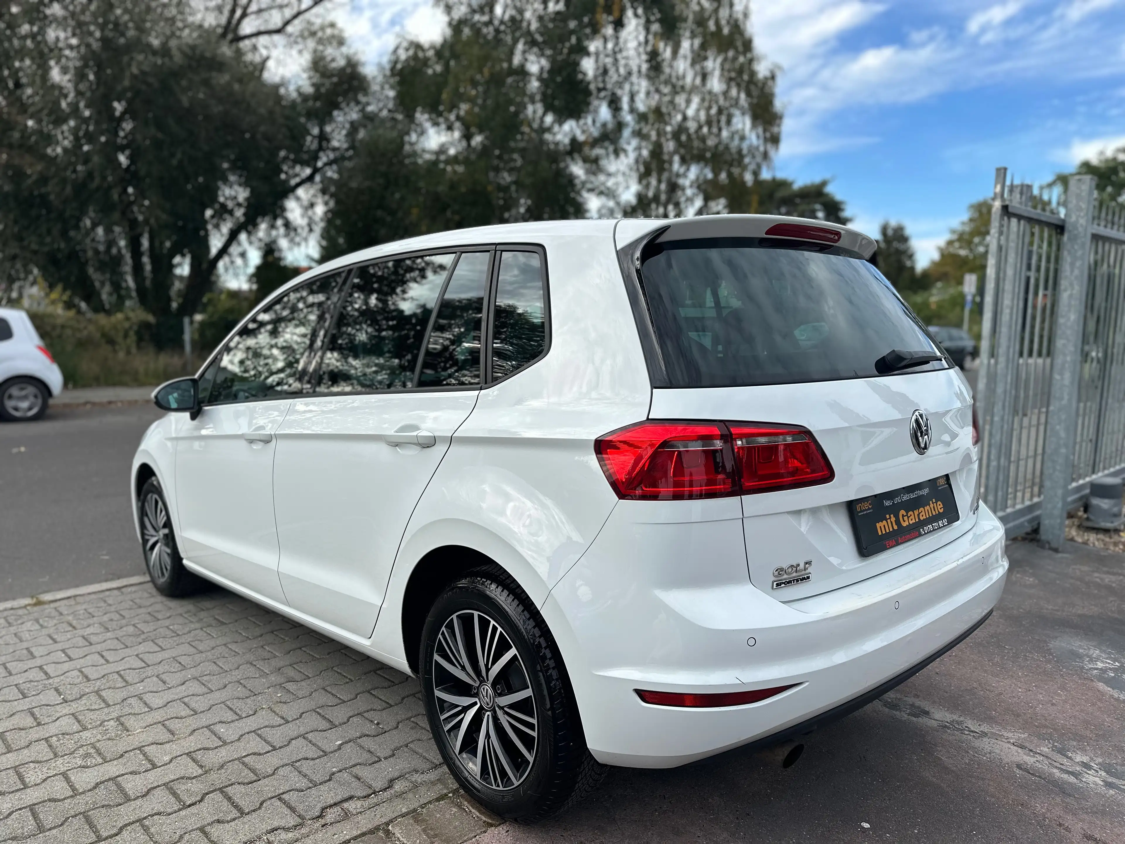 Volkswagen Golf Sportsvan Allstar,AUTOMATIK,50.000 KM,NAVI,1.BESITZ,ACC,SITZHEIZUNG !! — photo 6
