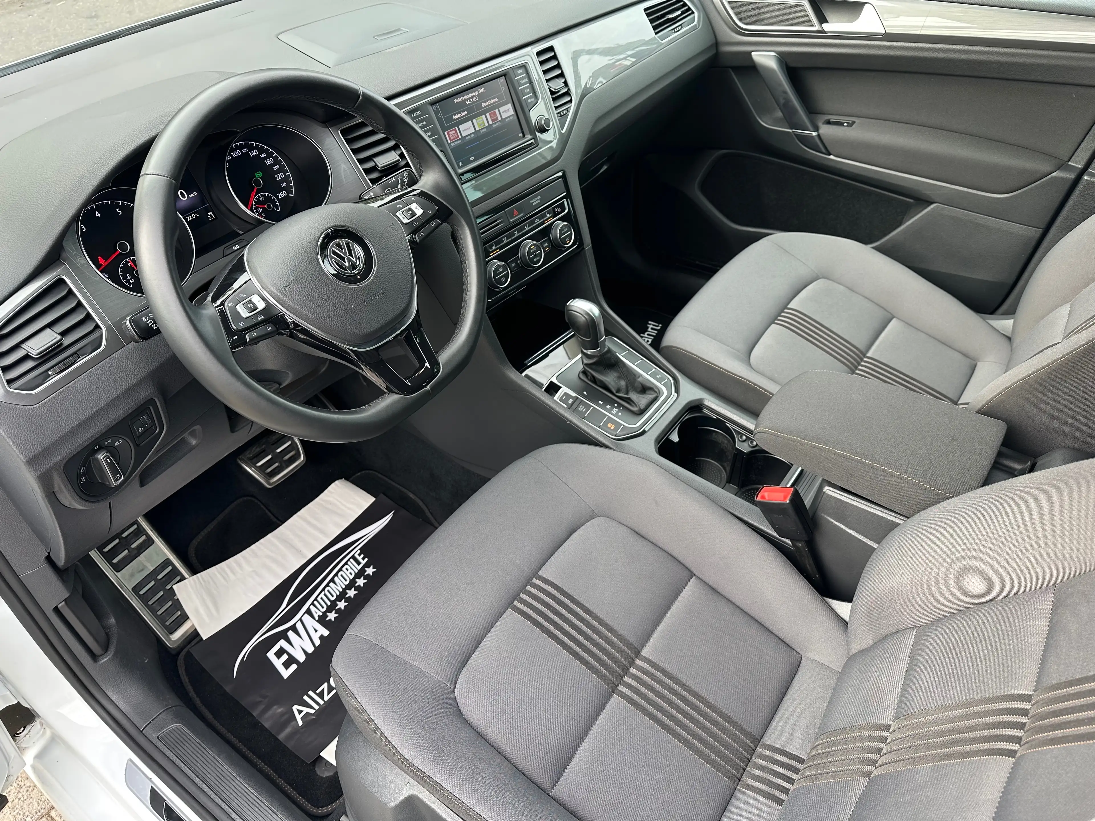 Volkswagen Golf Sportsvan Allstar,AUTOMATIK,50.000 KM,NAVI,1.BESITZ,ACC,SITZHEIZUNG !! — photo 13