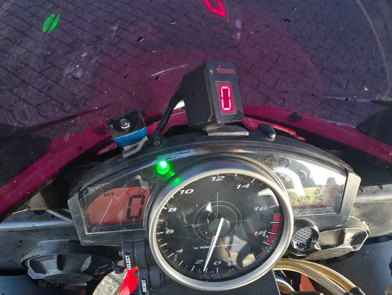 Yamaha YZF-R6 - foto 6