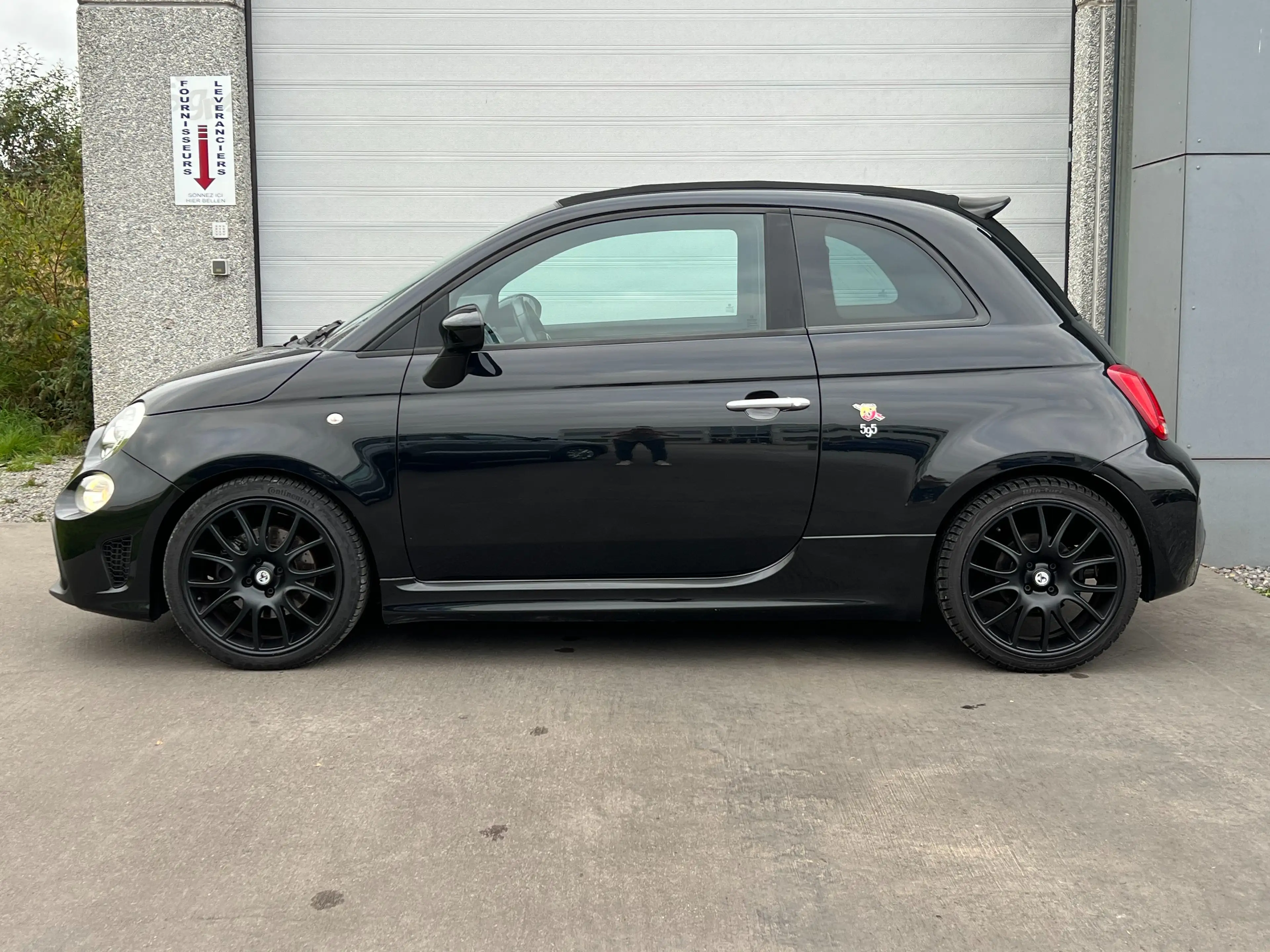 Abarth 595C Pista *Full black**Sièges Sabelt** — photo 2