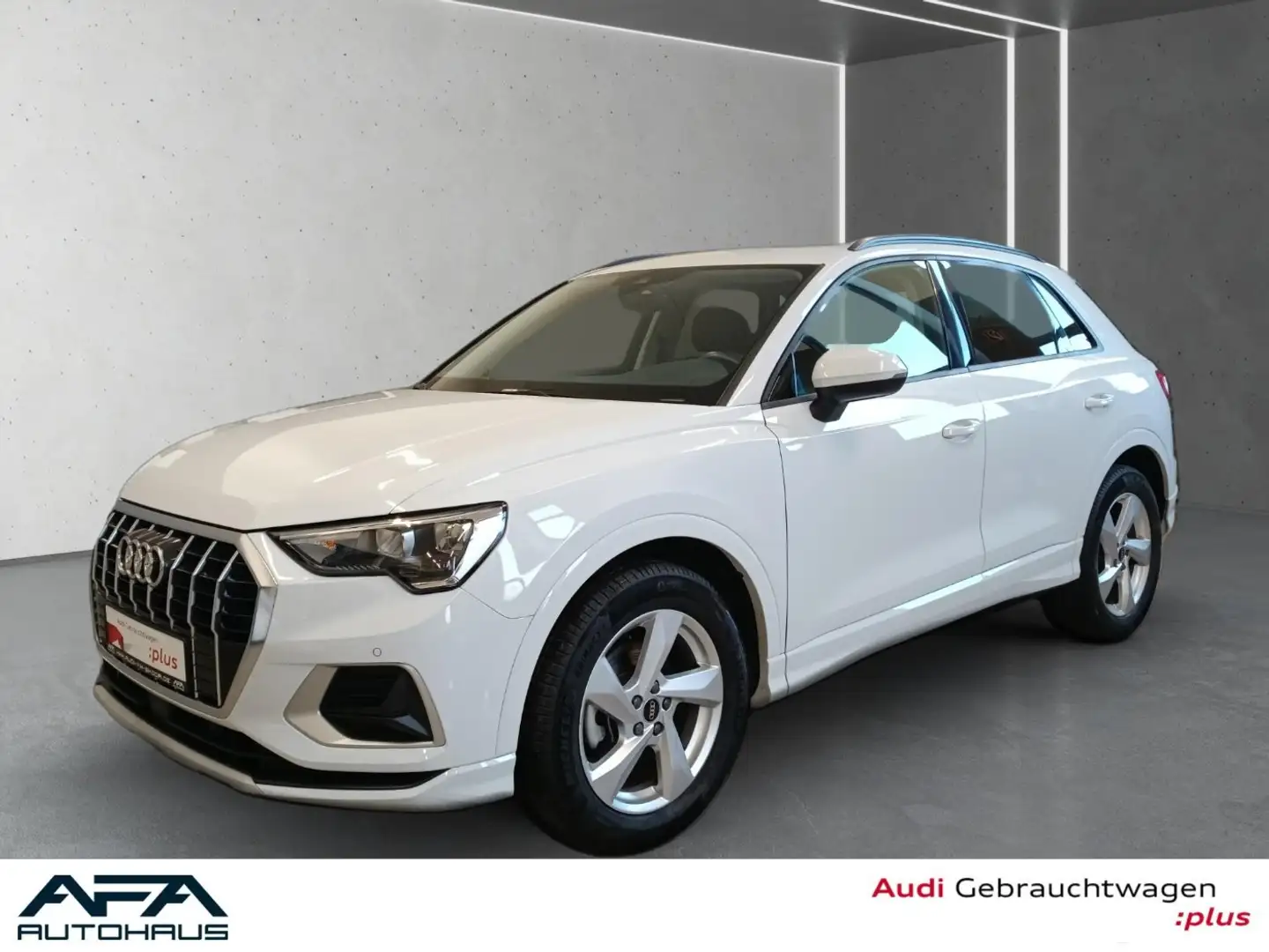 Audi Q3 35 TFSI advanced S tronic AHK*RFK*ACC*NAV*SHZ Weiß - 1