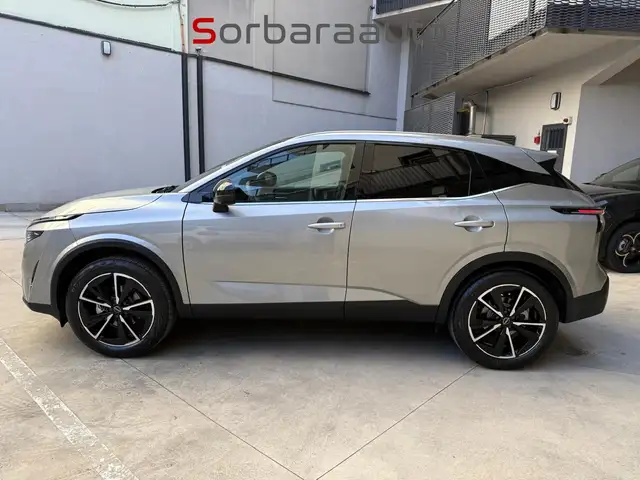 Nissan Qashqai view 2