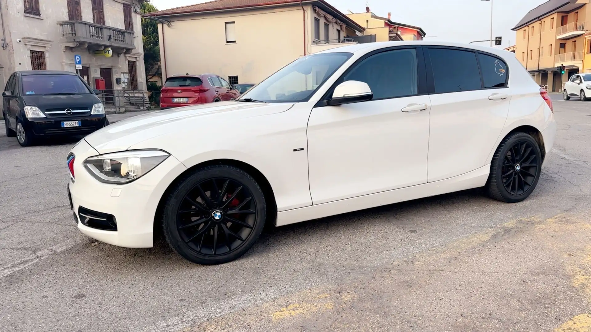 BMW 116 116i 5p Sport - 1