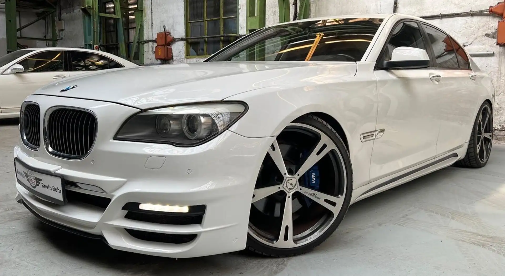 BMW 750 AC Schnitzer Bodykit | BMW 750i | Comfort Paket Weiß - 1