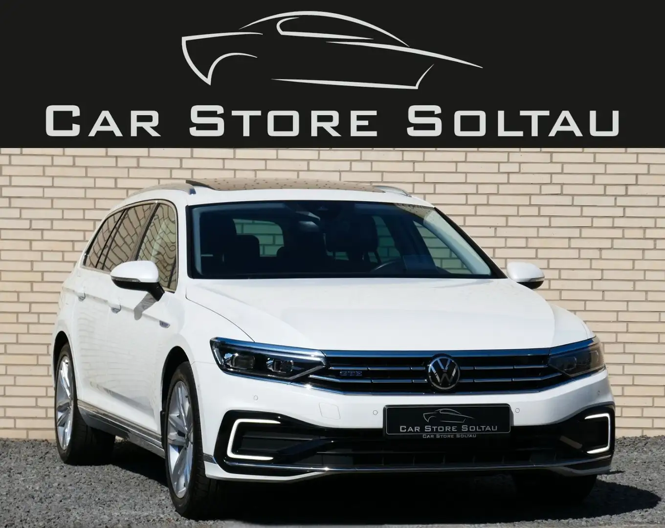 Volkswagen Passat Variant Passat GTE Panorama Matrix-LED IQ-Drive HuD AHK Blanc - 1