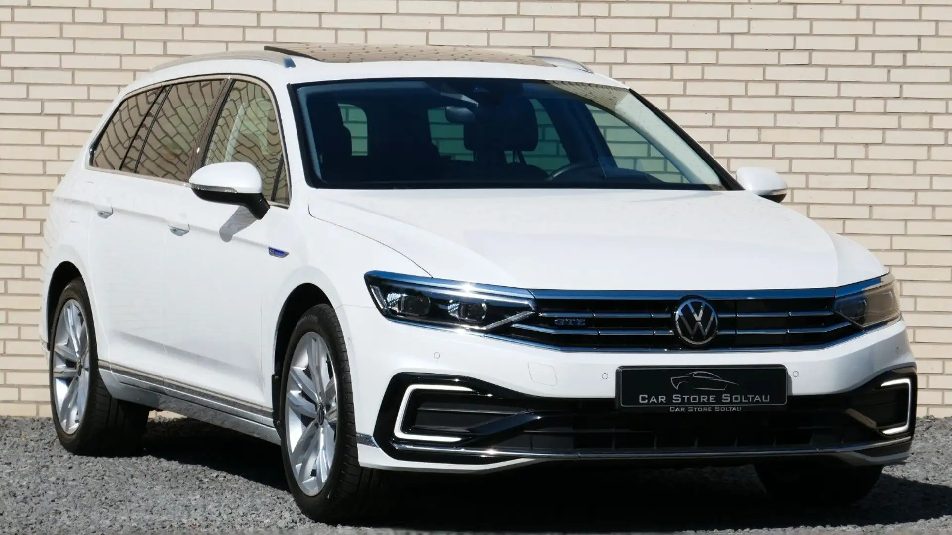 Volkswagen Passat Variant Passat GTE Panorama Matrix-LED IQ-Drive HuD AHK Blanc - 2
