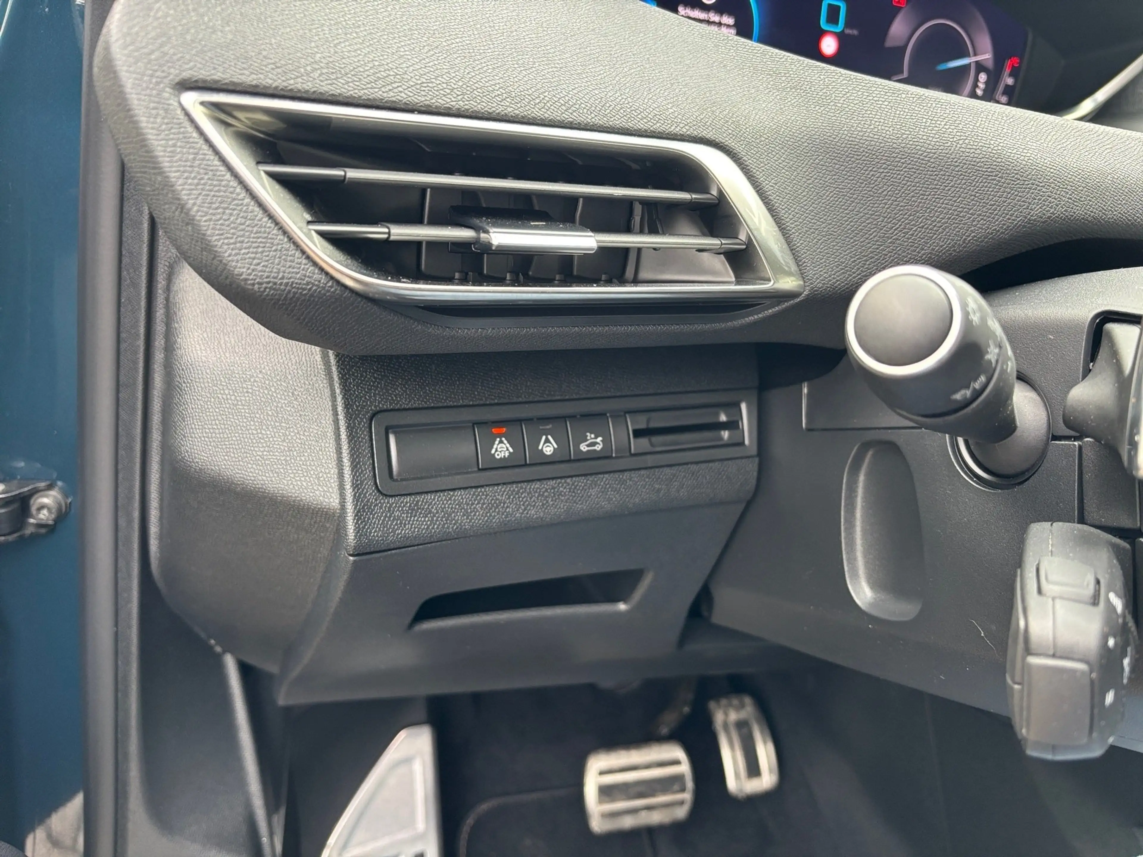Peugeot 3008 Hybrid 136 e-DSC6 GT ACC LED Navi Kamera — photo 8