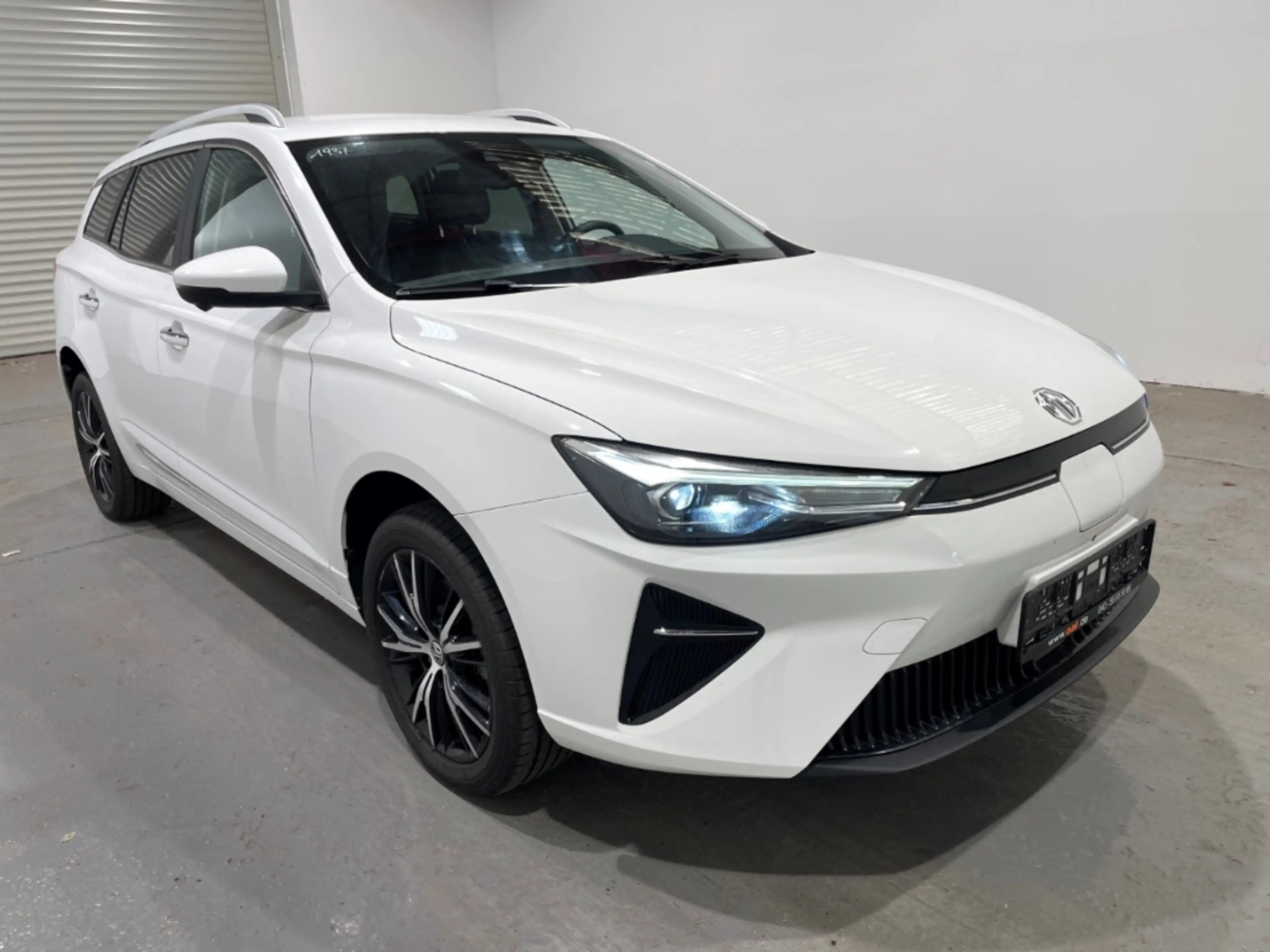 MG MG5 Luxury Leder Klima Navi LED ACC 360 Grad Kamera — photo 4