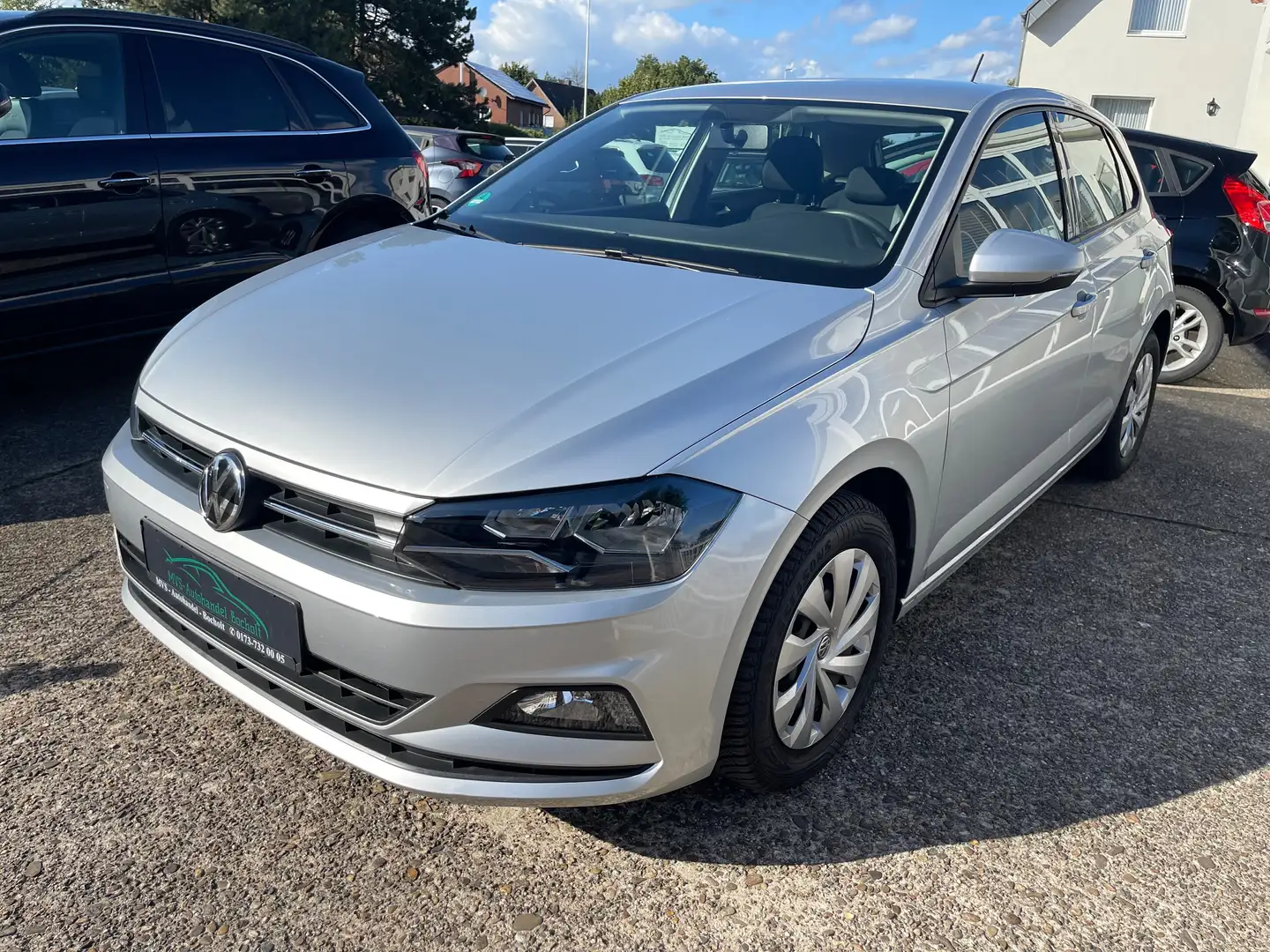 Volkswagen Polo Comfortline,Automatik,Klima,AHK,5-Tür,MKW Silber - 1