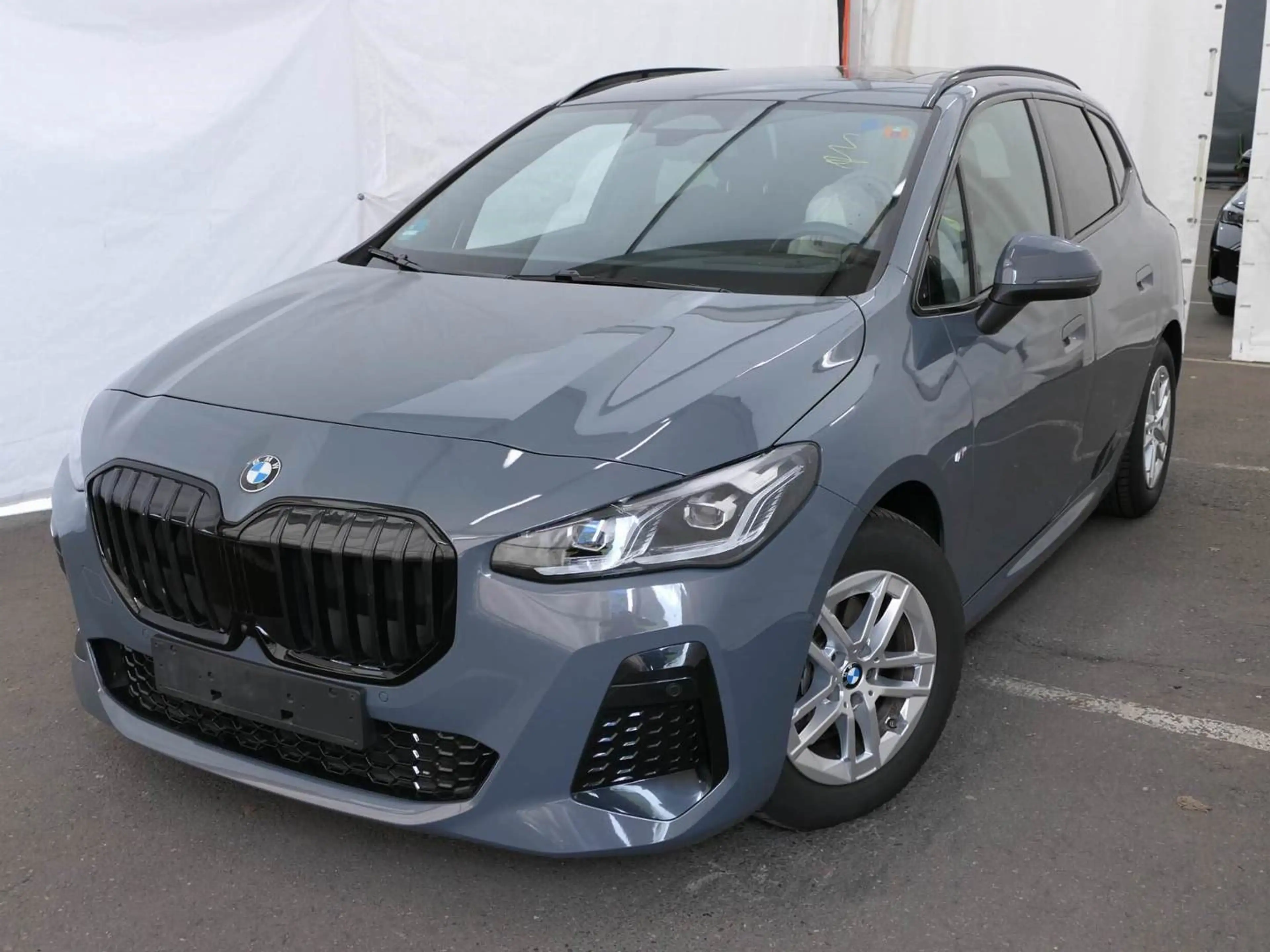 BMW 220 i Active Tourer M Sport Pano AHK HUD H/K — photo 2