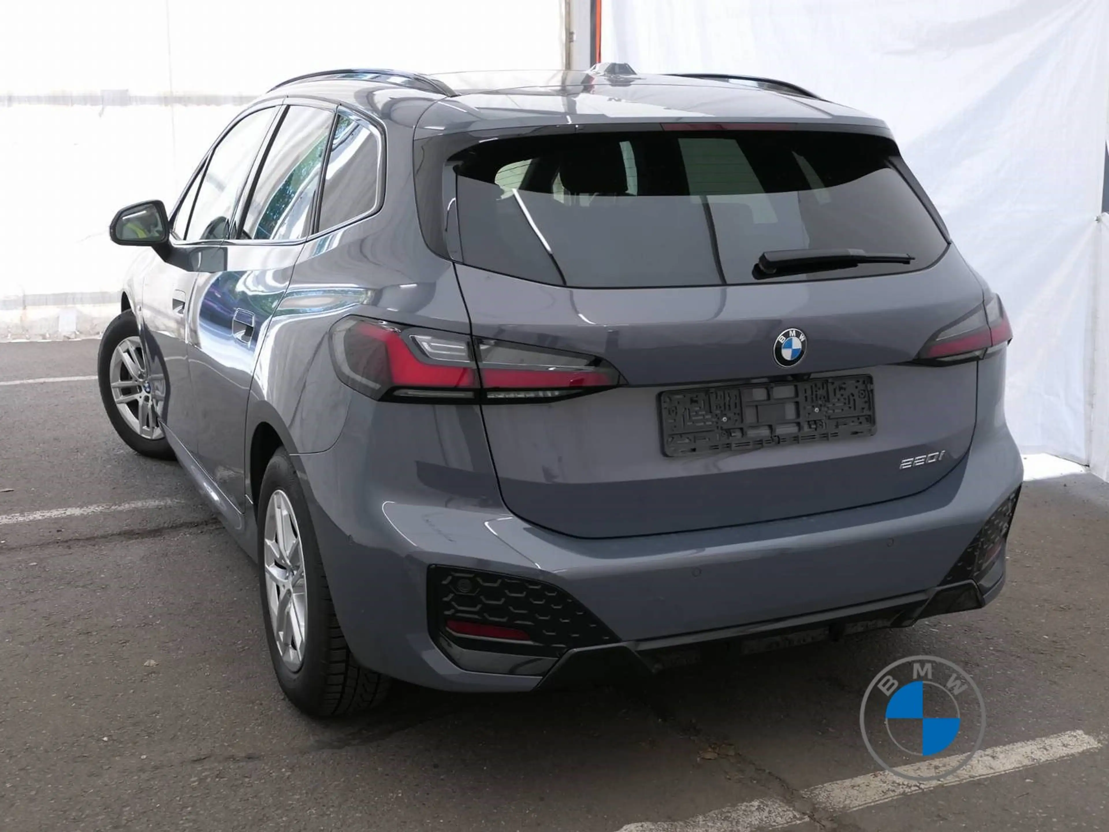 BMW 220 i Active Tourer M Sport Pano AHK HUD H/K — photo 5