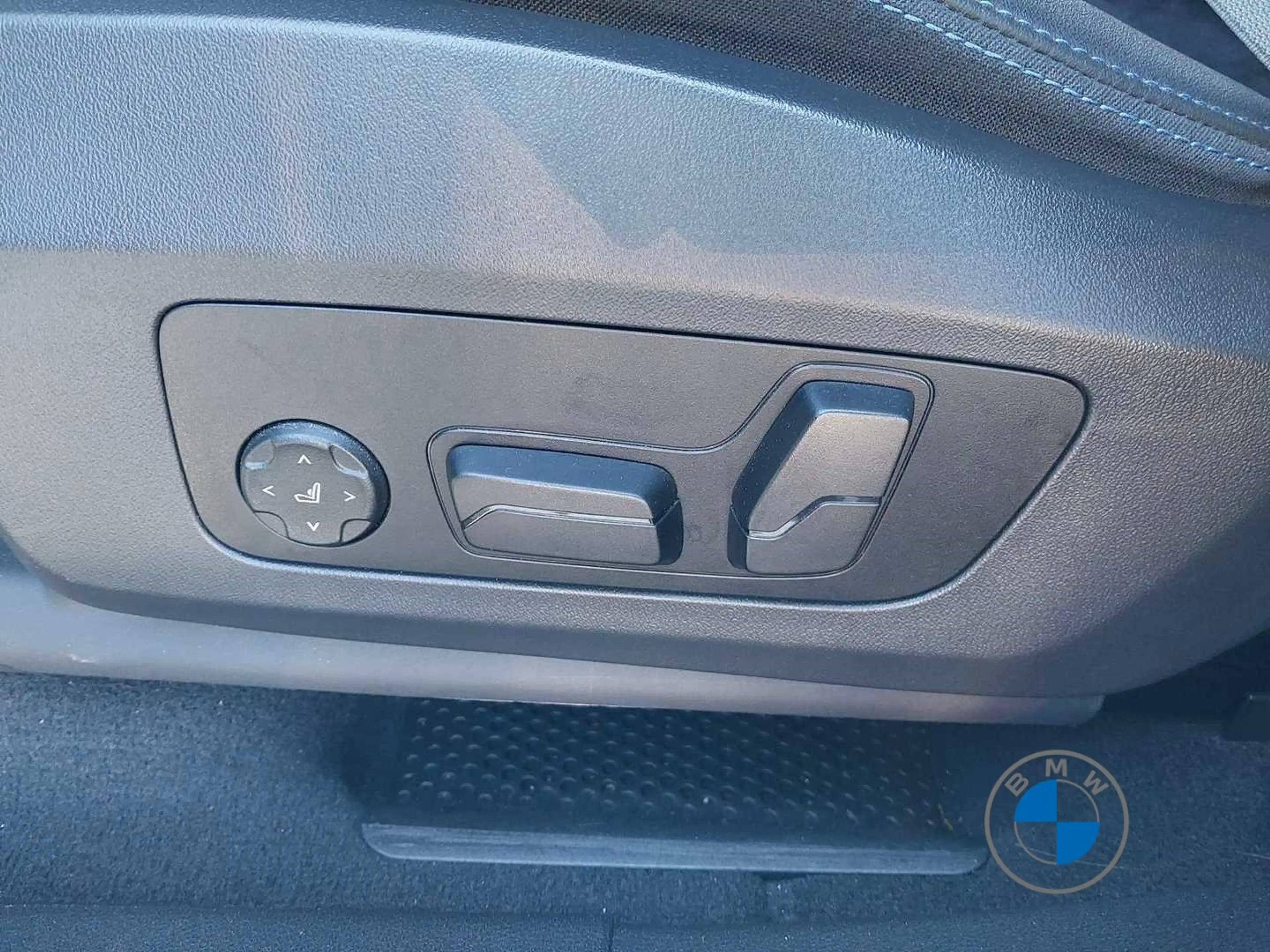 BMW 220 i Active Tourer M Sport Pano AHK HUD H/K — photo 15