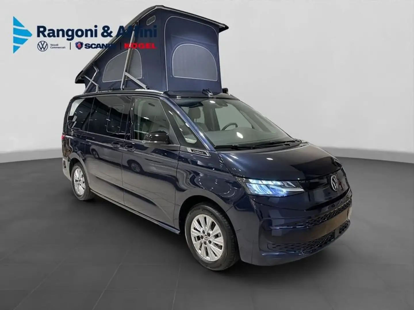 Volkswagen T7 California 2.0 TDI 150 CV DSG Beach Camper Albastru - 1