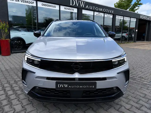 Opel Grandland view 6