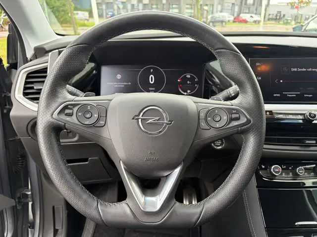 Opel Grandland view 9
