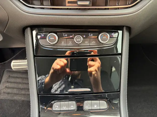 Opel Grandland view 12