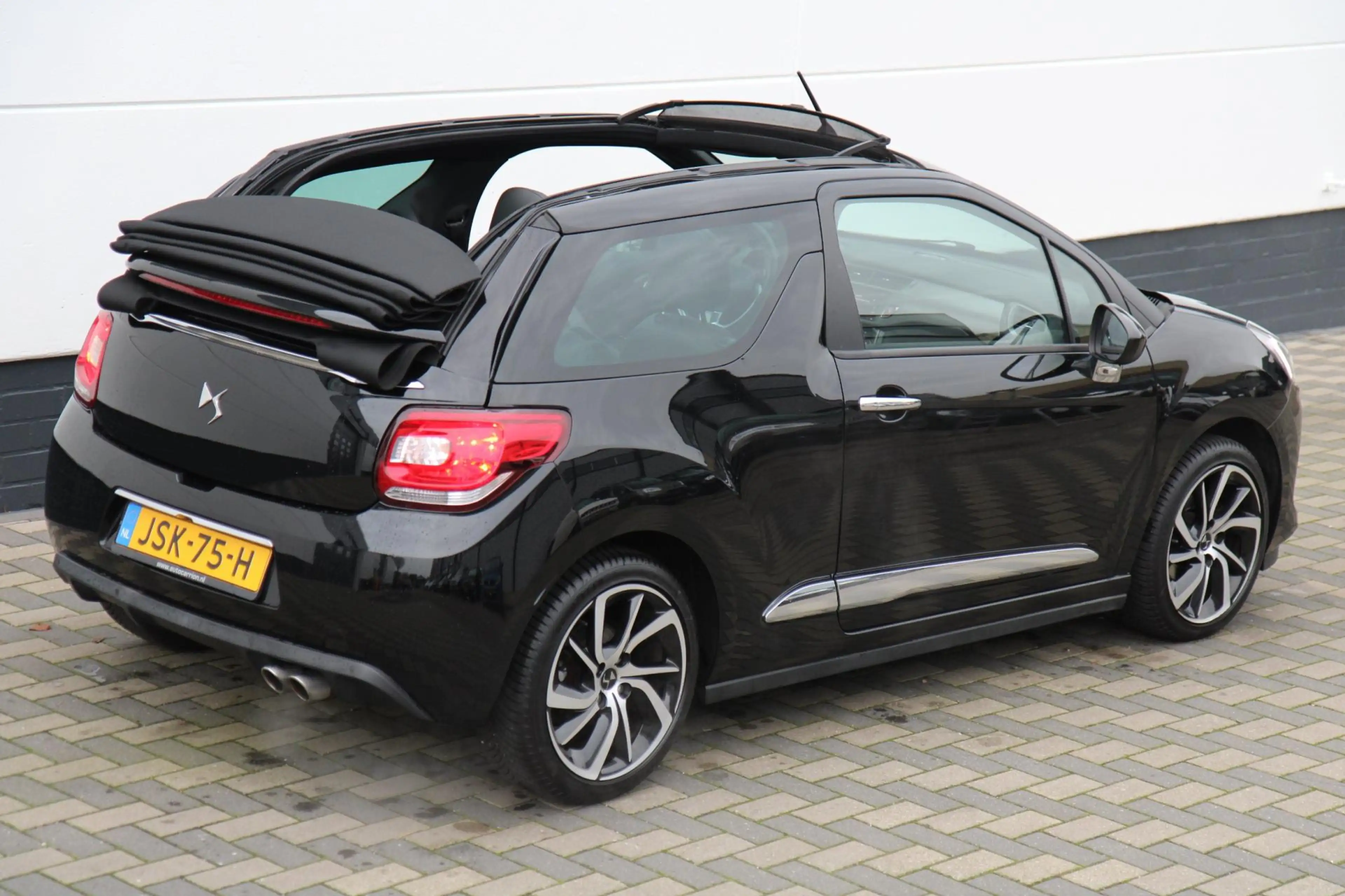 DS Automobiles DS 3 Cabrio 1.2 PureTech So Chic Hifi Sound Navi Camera — photo 7