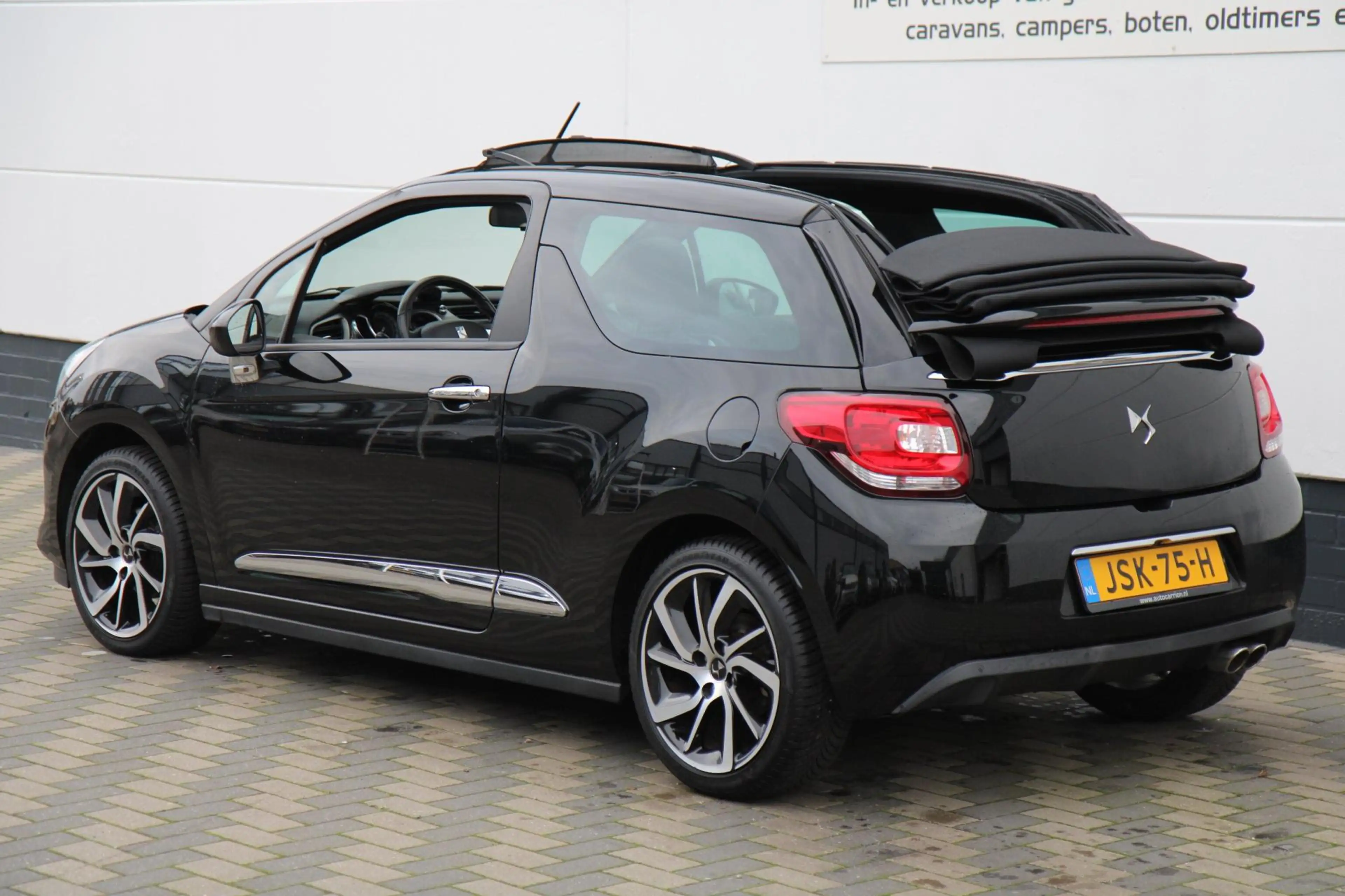 DS Automobiles DS 3 Cabrio 1.2 PureTech So Chic Hifi Sound Navi Camera — photo 11