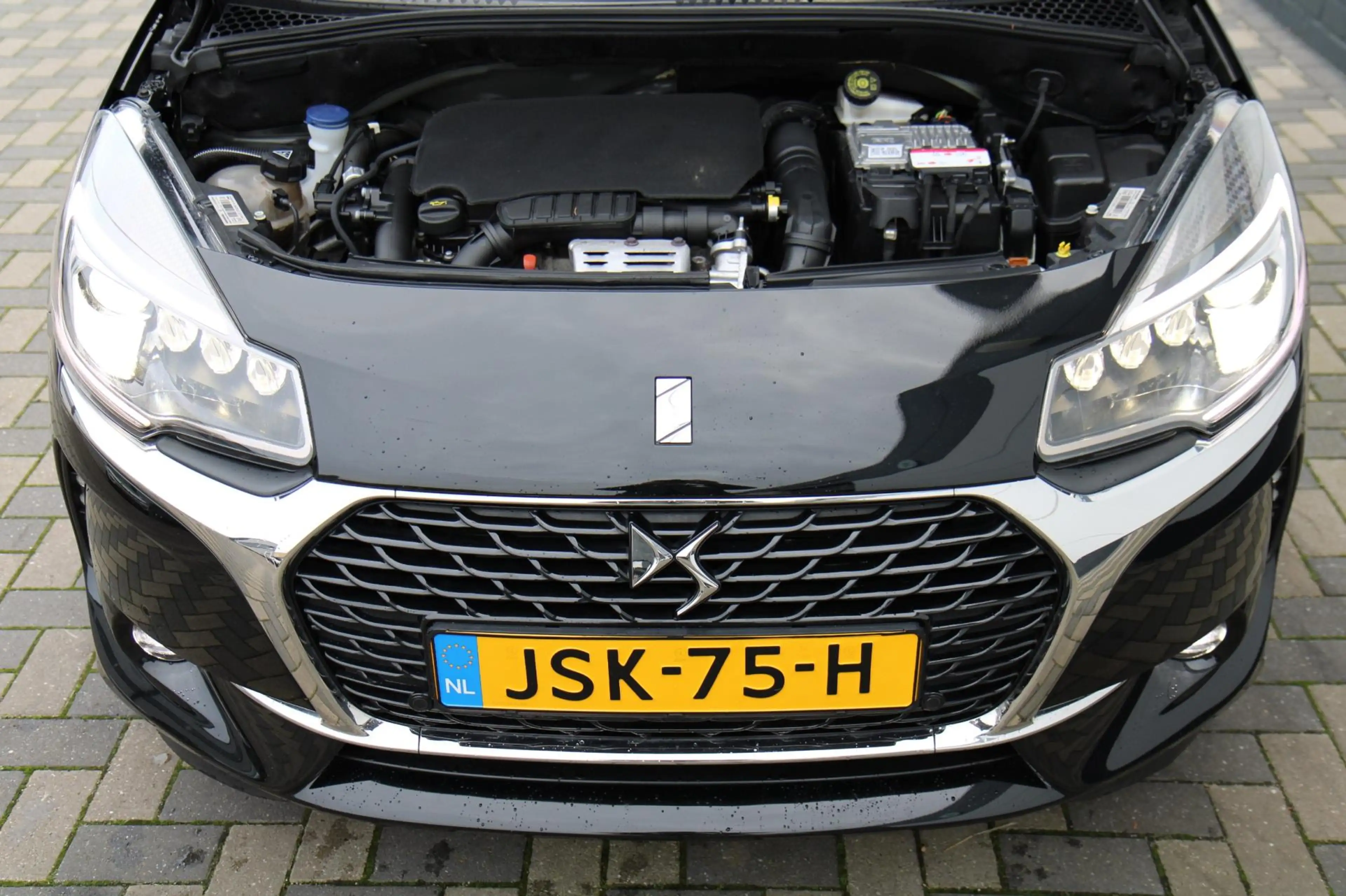 DS Automobiles DS 3 Cabrio 1.2 PureTech So Chic Hifi Sound Navi Camera — photo 42