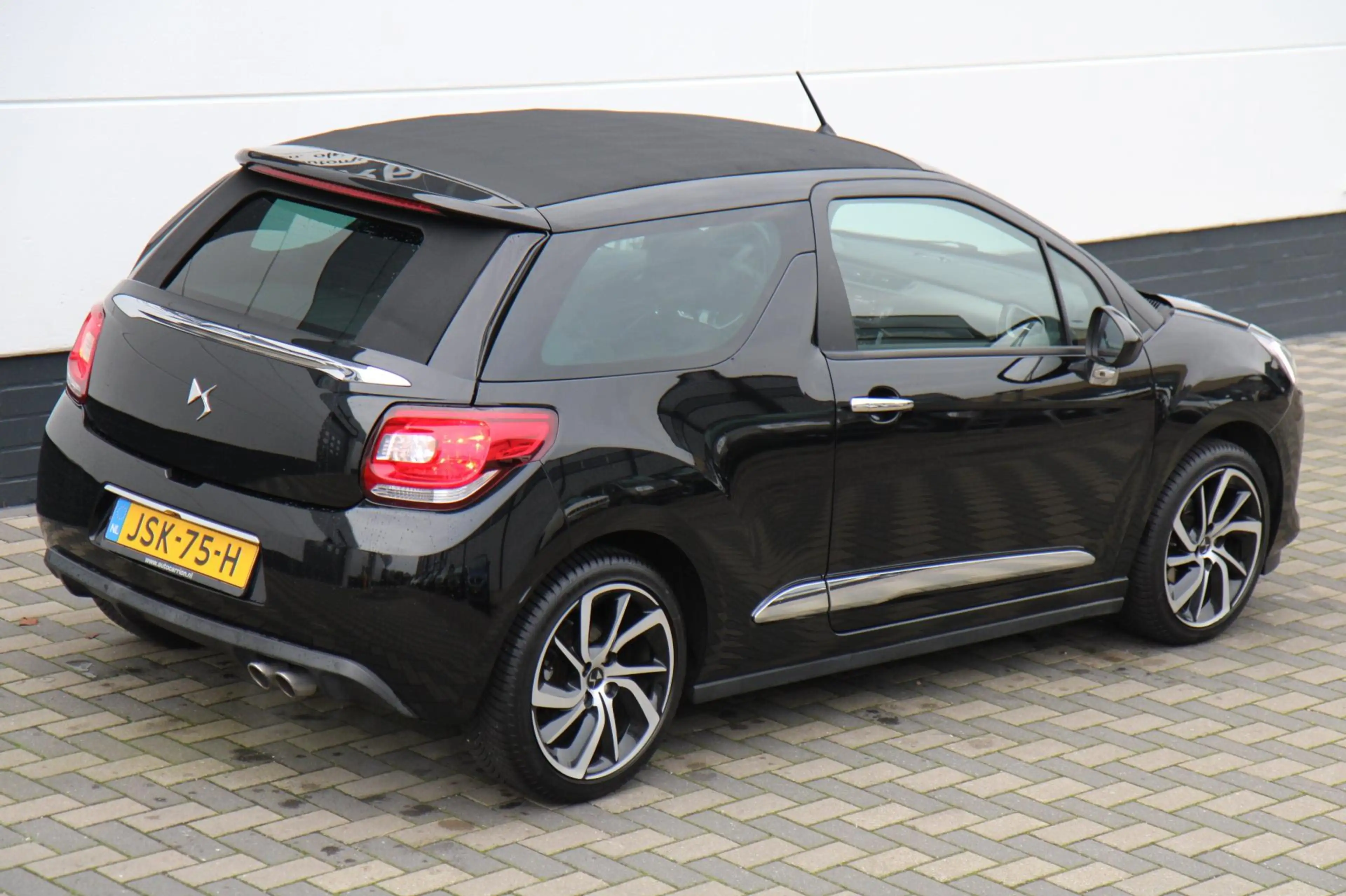 DS Automobiles DS 3 Cabrio 1.2 PureTech So Chic Hifi Sound Navi Camera — photo 8