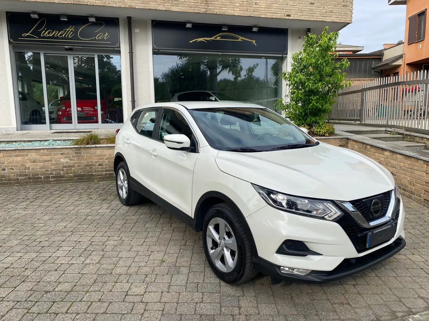 Nissan Qashqai Qashqai 1.5 dci 110 Cv Bianco - 1