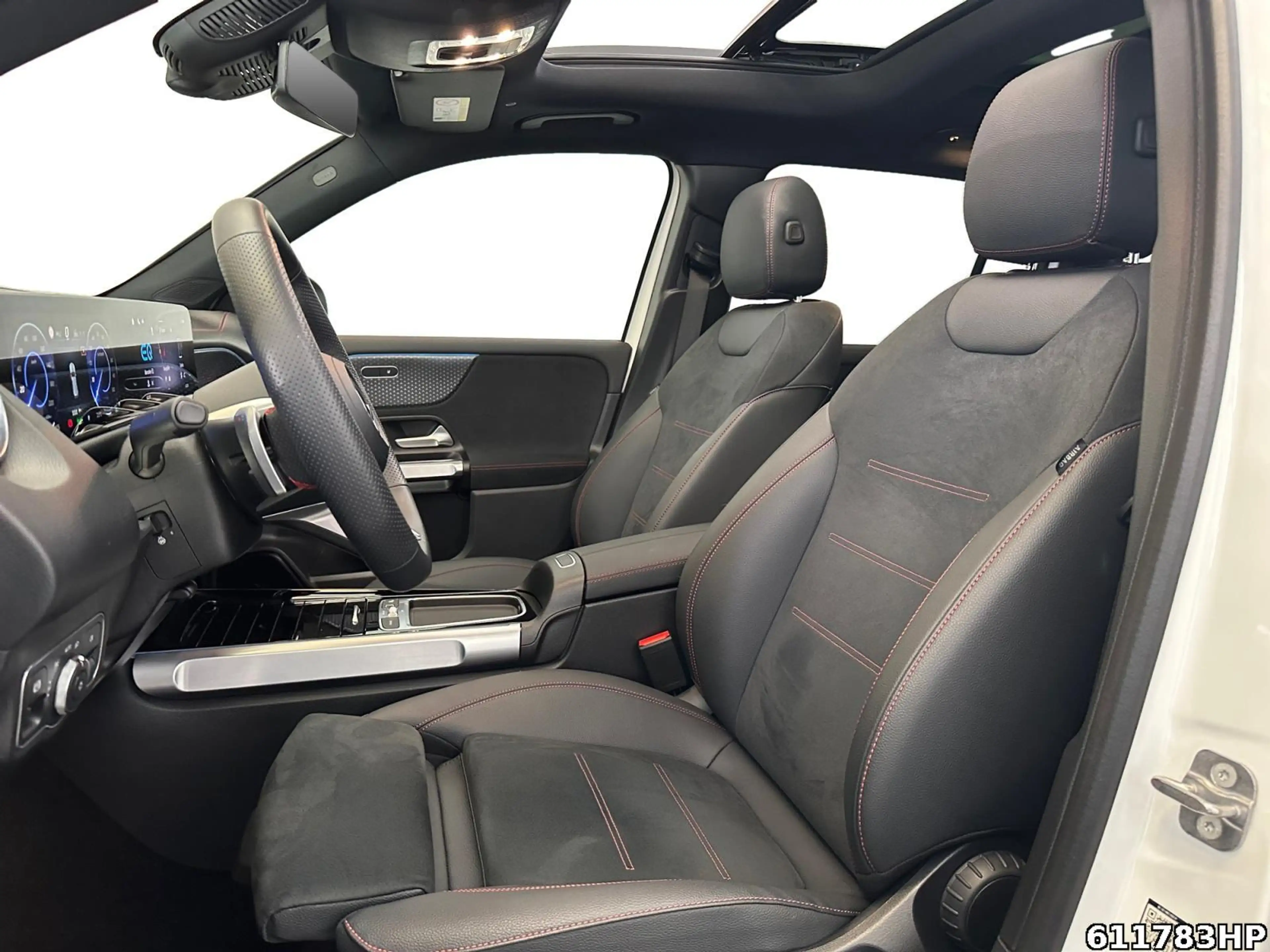 Mercedes-Benz EQB 300 4M AMG Pano AHK Night 360° LED Keyless. — photo 11