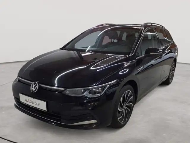 Volkswagen Golf view 2